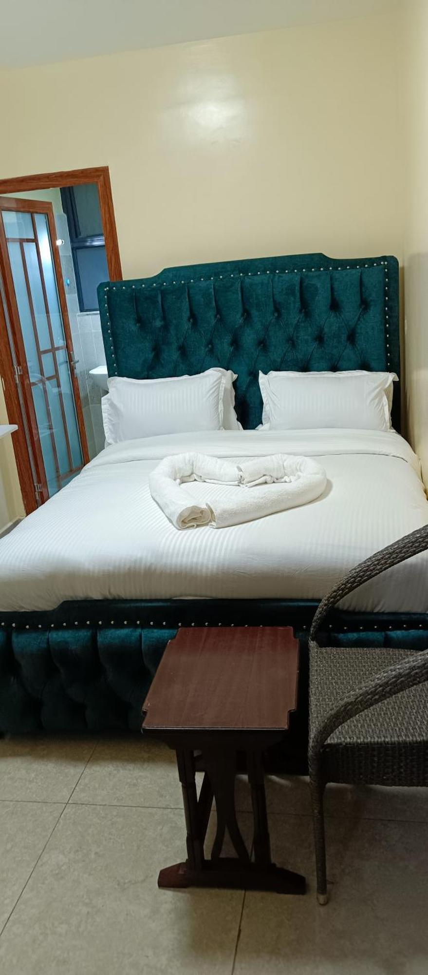 Apartment Luxurious Small Kaisa Gardens Kileleshwa Nairobi