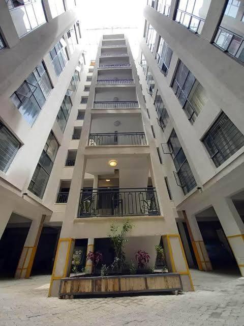 Airbnb In Apartment *