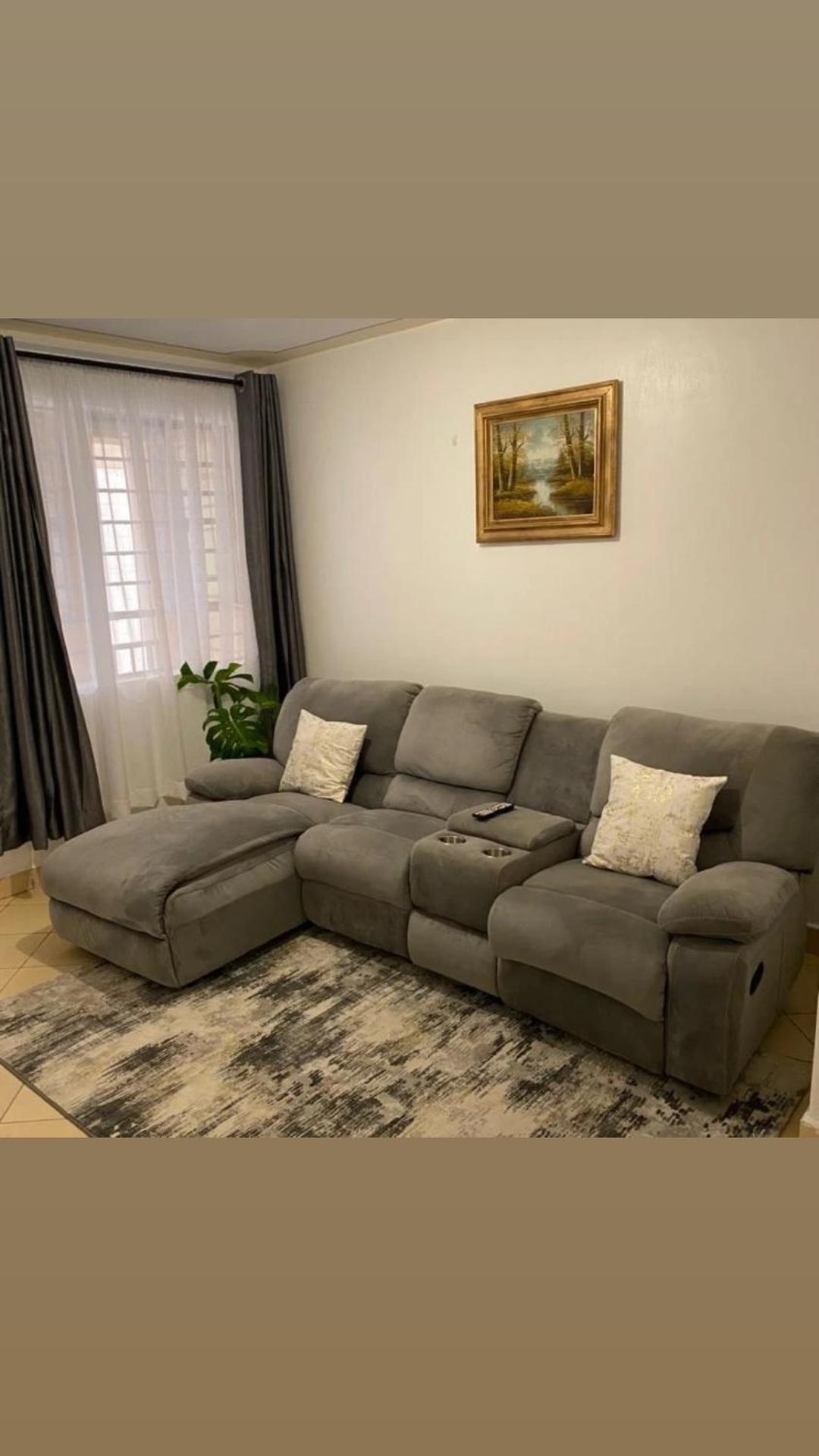 Apartment Luxurious One Bedroom Centrally-located In South B, Minutes From Cbd, Shopping Malls, Restarants And Other Entertainment Areas. Free Private Parking With High-speed Lifts And Ample Security With Cameras Around The Building.