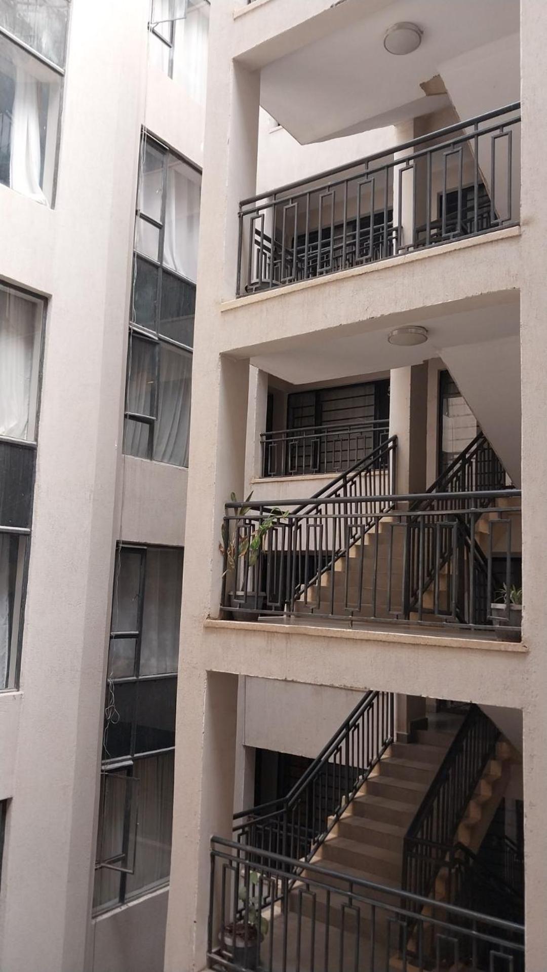 Kings And Queens Airbnb With Wi-fi Near Jkia Airport. Apartment