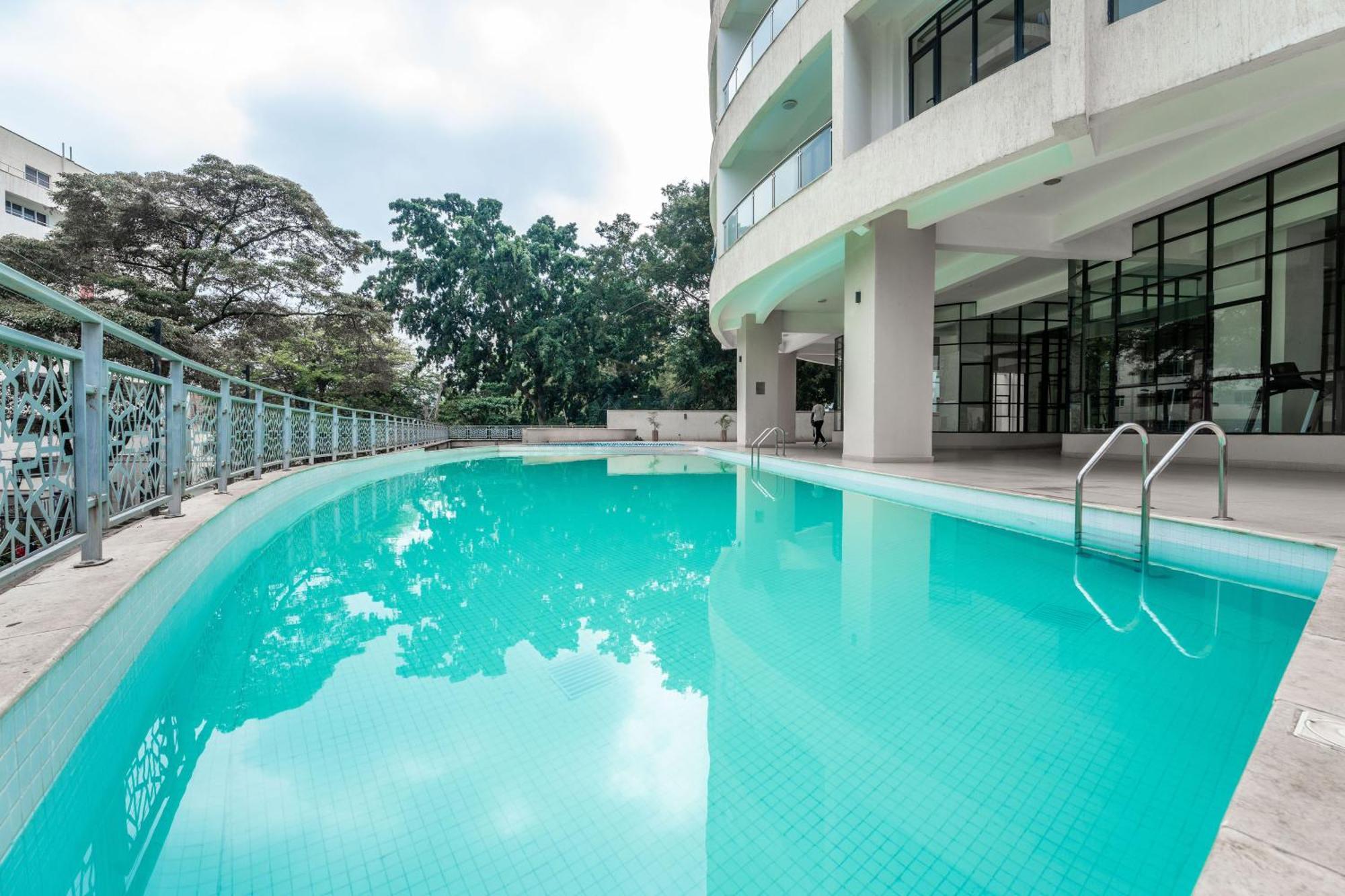 2bedroom With Balcony Views Aramis Apartment *