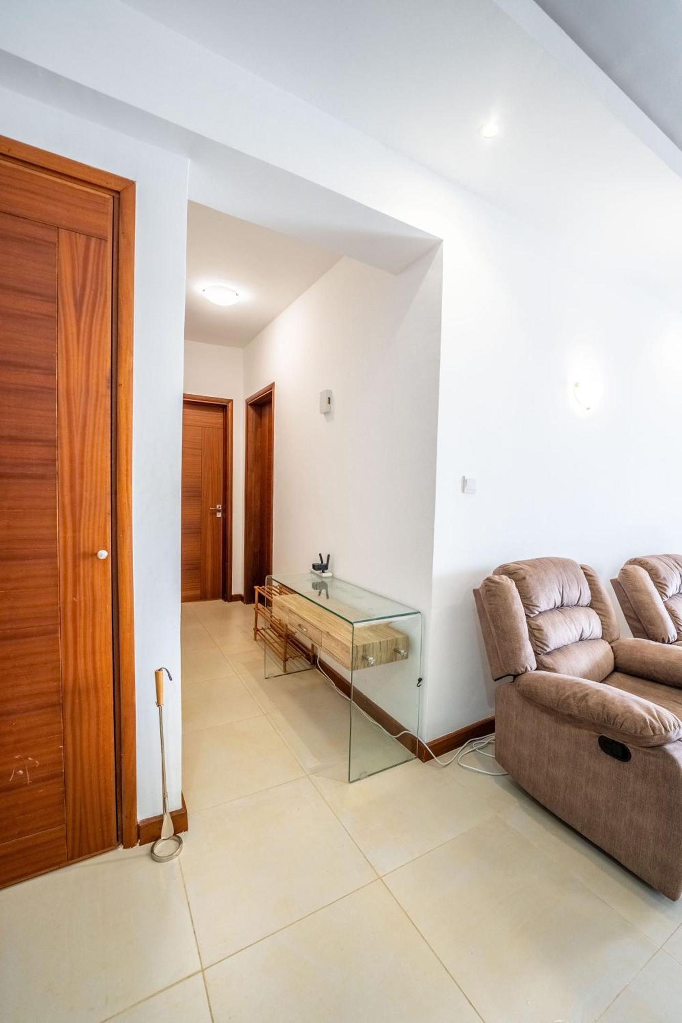 2bedroom With Balcony Views Aramis * Nairobi