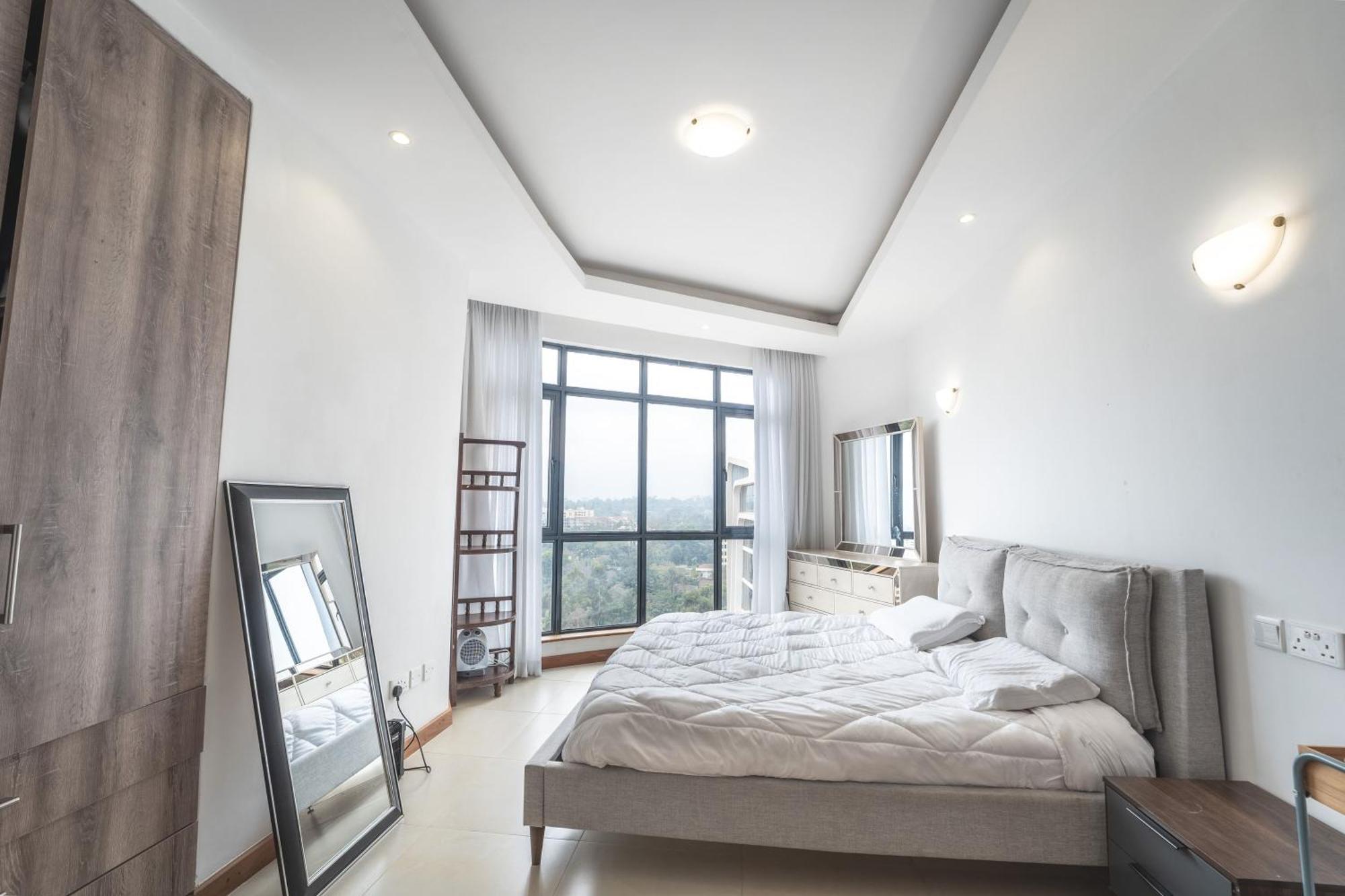 2bedroom With Balcony Views Aramis Apartment *