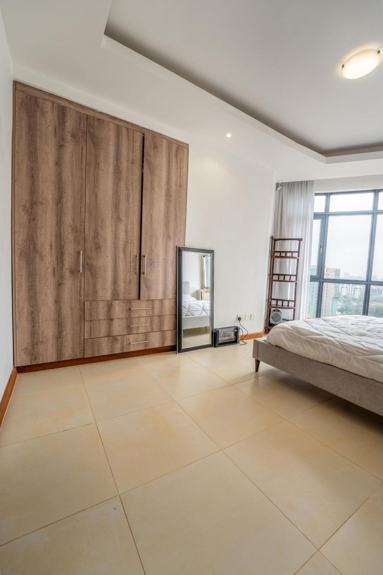 2bedroom With Balcony Views Aramis Apartment