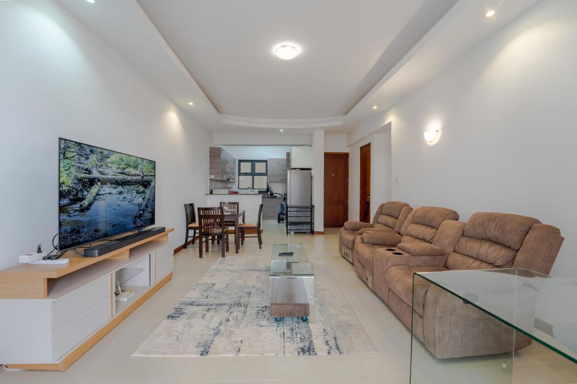 2bedroom With Balcony Views Aramis * Nairobi