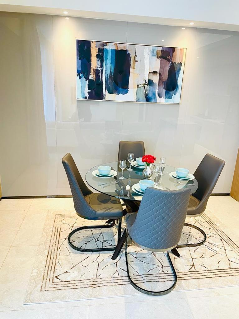 Apartment 2bedroom Gtc Luxury 28th Floor Views