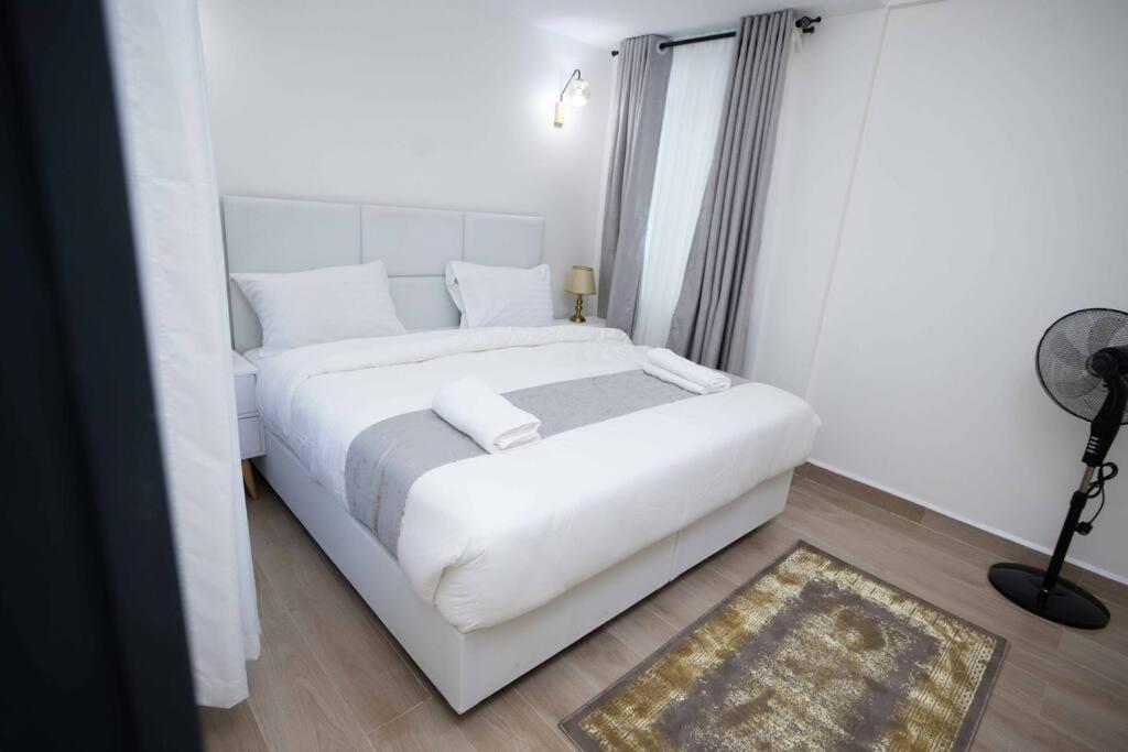 Urban Living 2br Westlands, King & Queen Size Beds * Nairobi