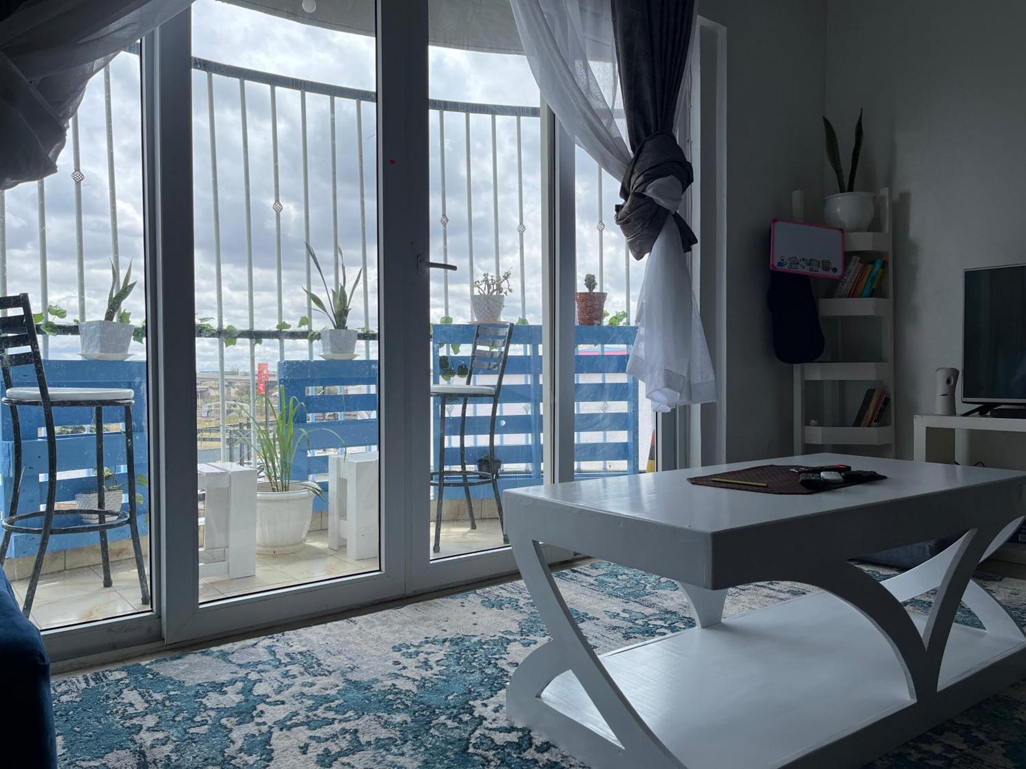 Apartment The Coffee Residences- 3 Bedroom Apartments-4km To Jkia, 7km To Cbd