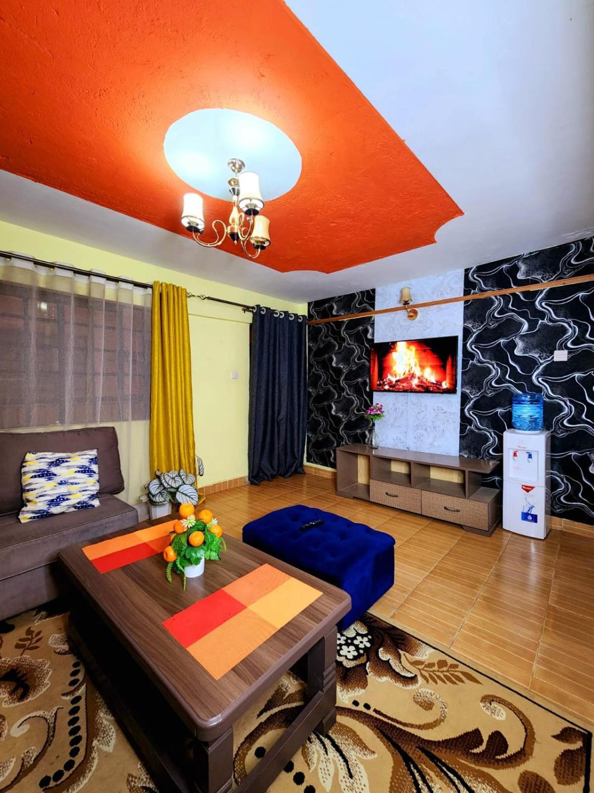 2 Bedroom Airbnb Trm Drive Roysambu Bed & Breakfast *