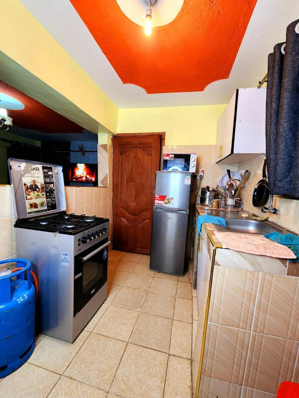 2 Bedroom Airbnb Trm Drive Roysambu Bed & Breakfast