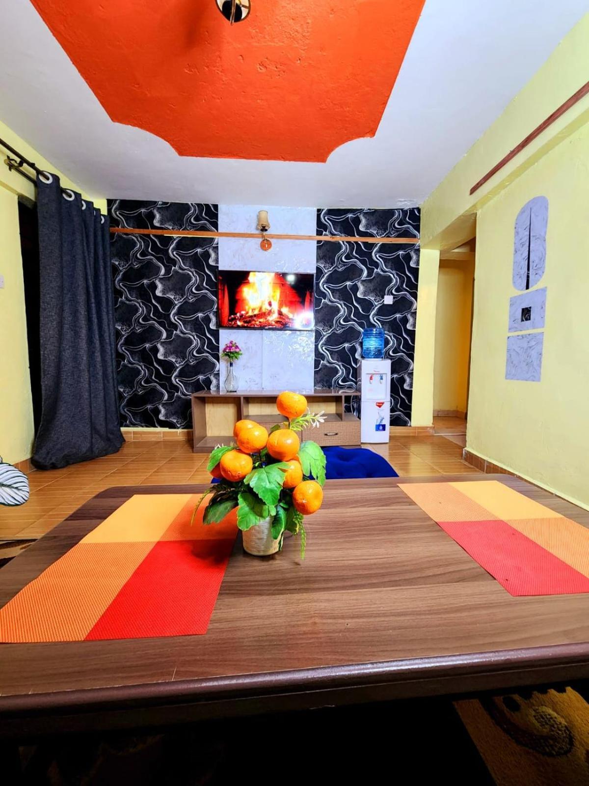 2 Bedroom Airbnb Trm Drive Roysambu Bed & Breakfast