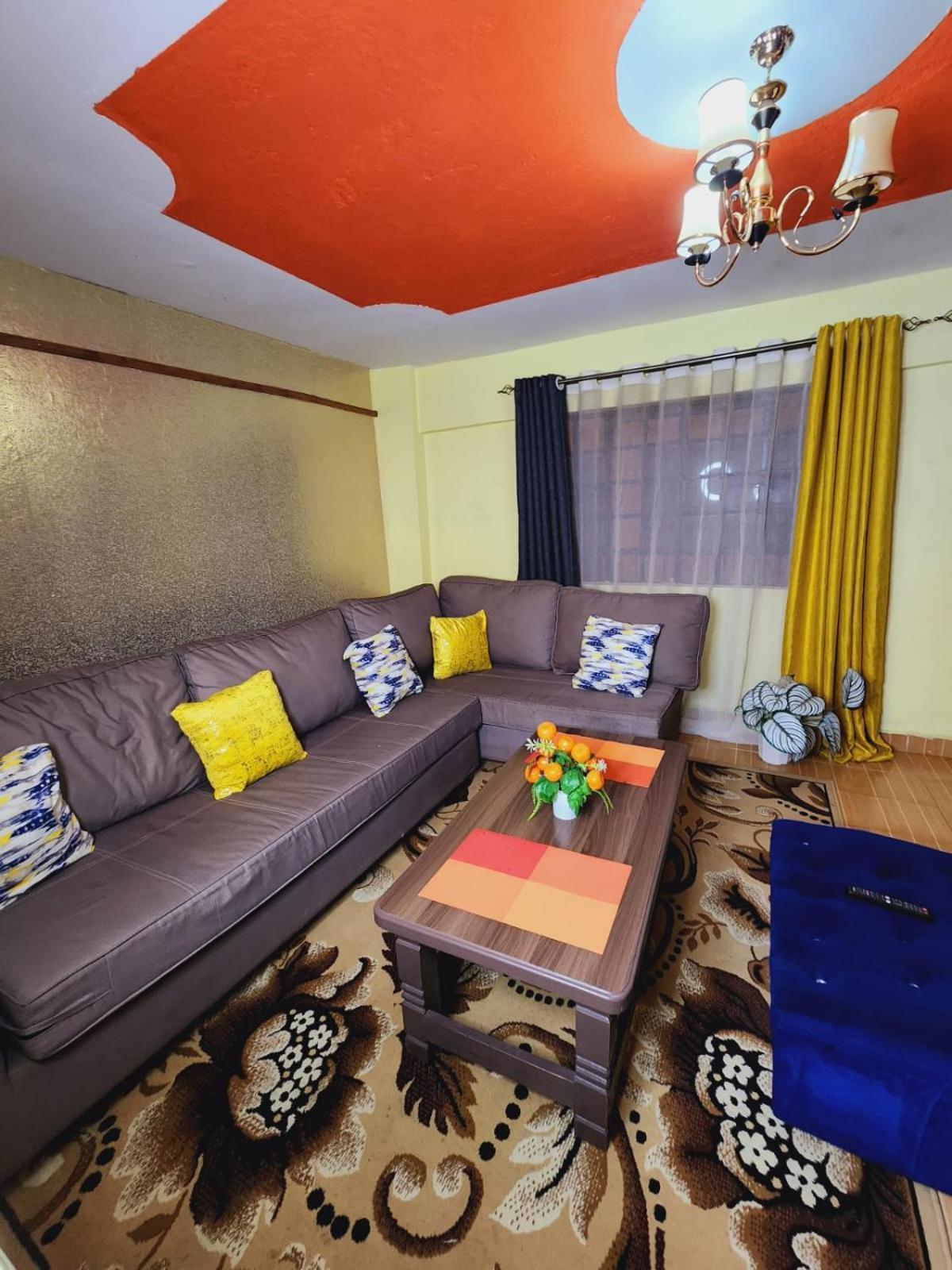 2 Bedroom Airbnb Trm Drive Roysambu Bed & Breakfast