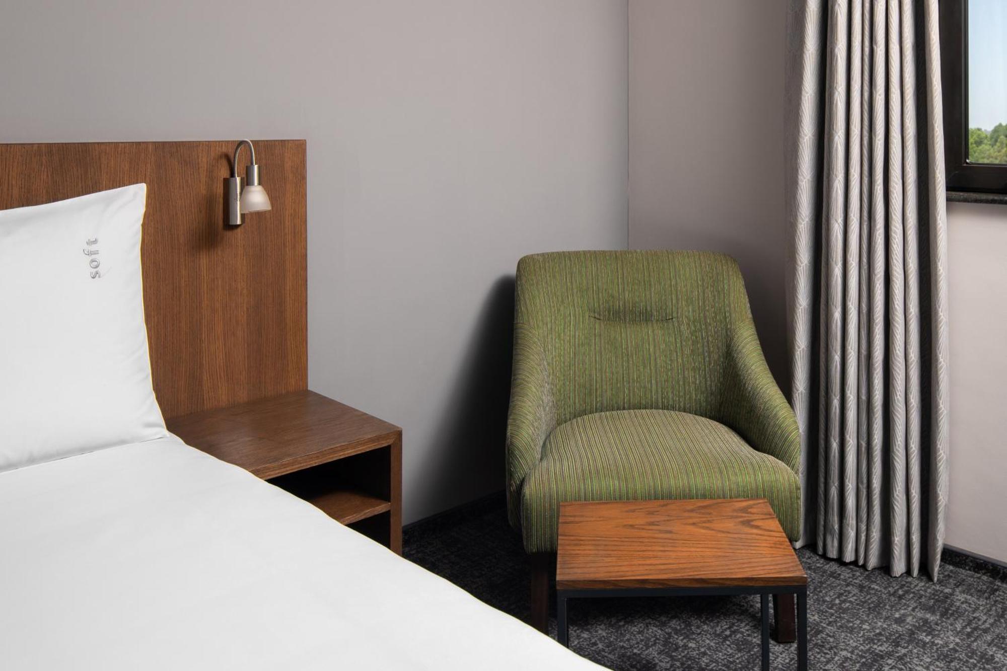 - Two Rivers Mall By Ihg Hotel 4*