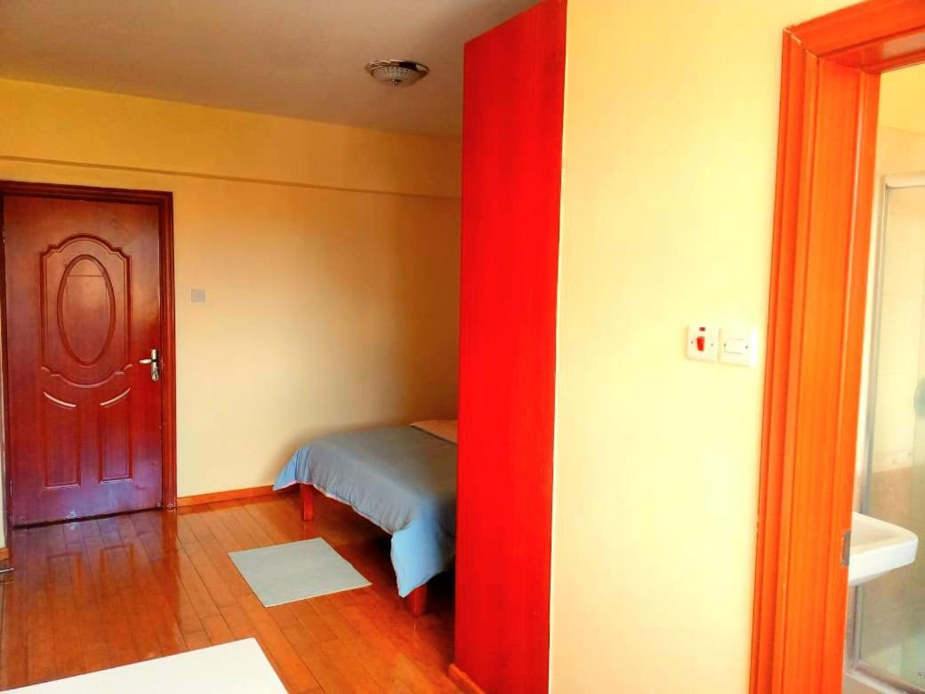 Homestay House Share-lavington Room1 *