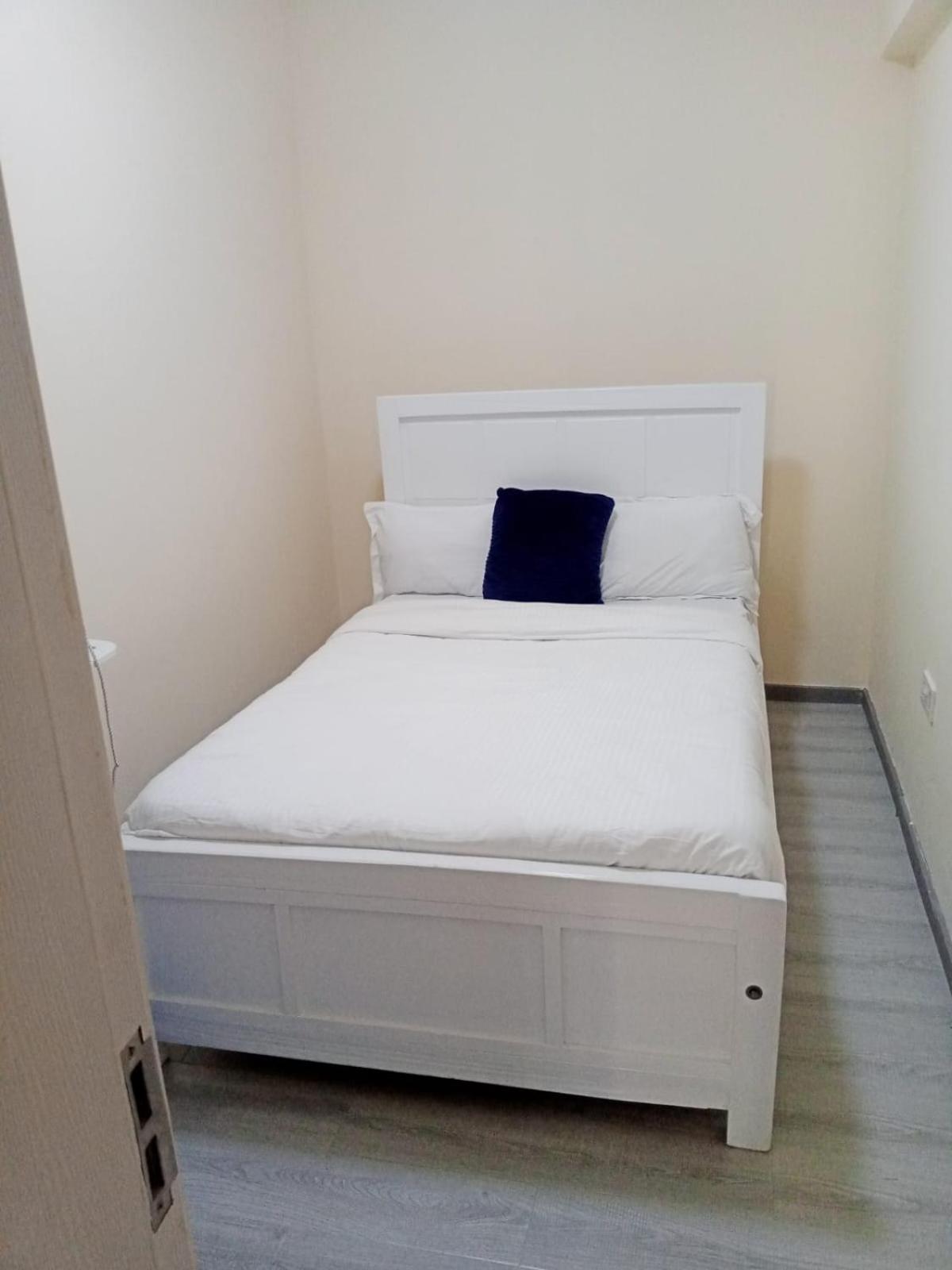 Elegant Three-bedroom In Kilimani Apartment *