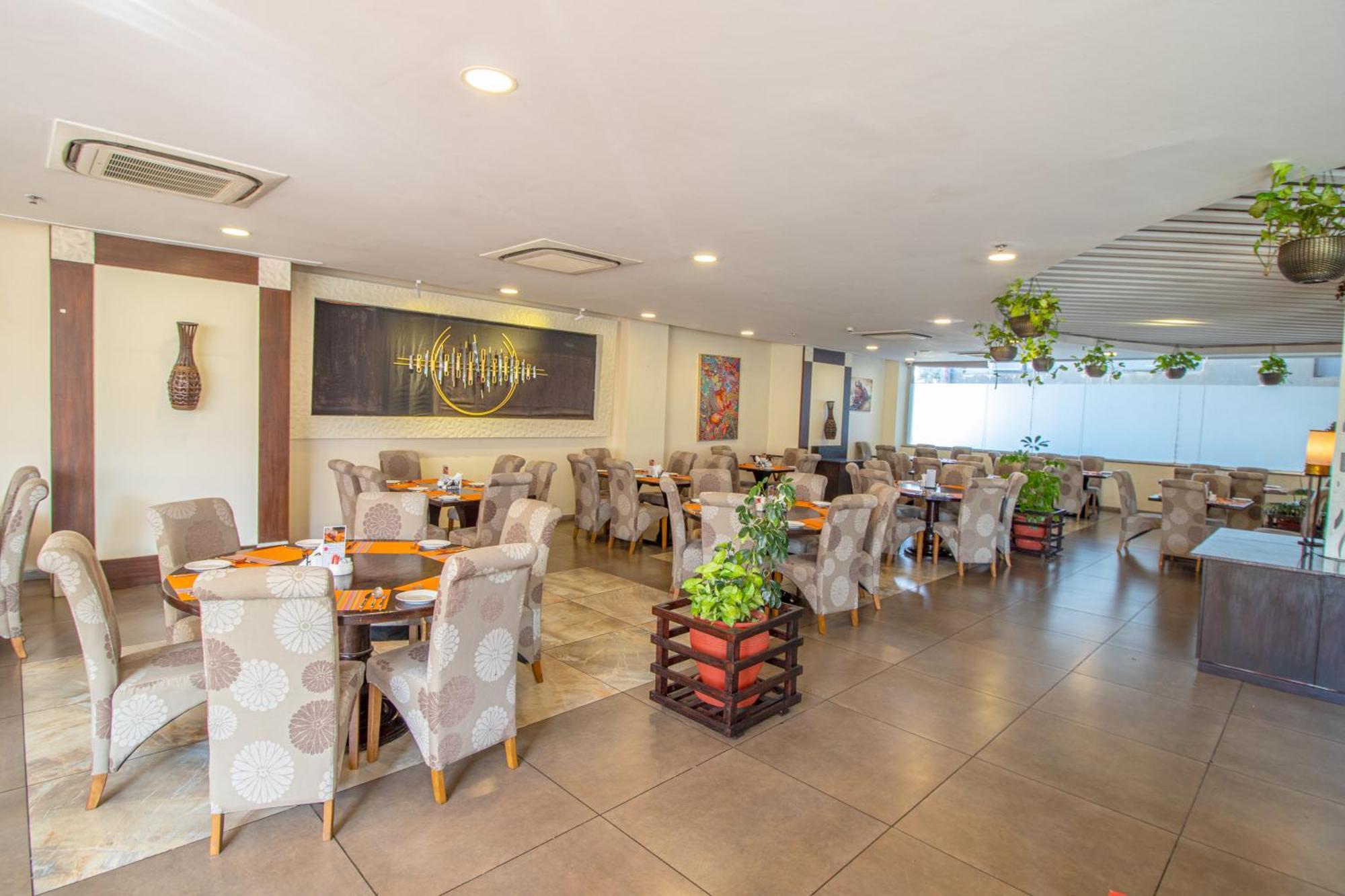 Golden Tulip Westlands 5*