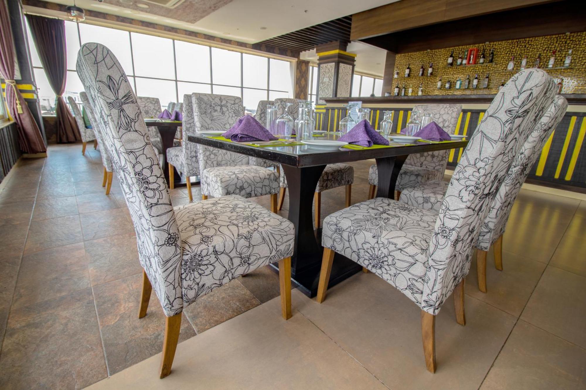 Hotel Golden Tulip Westlands 5*
