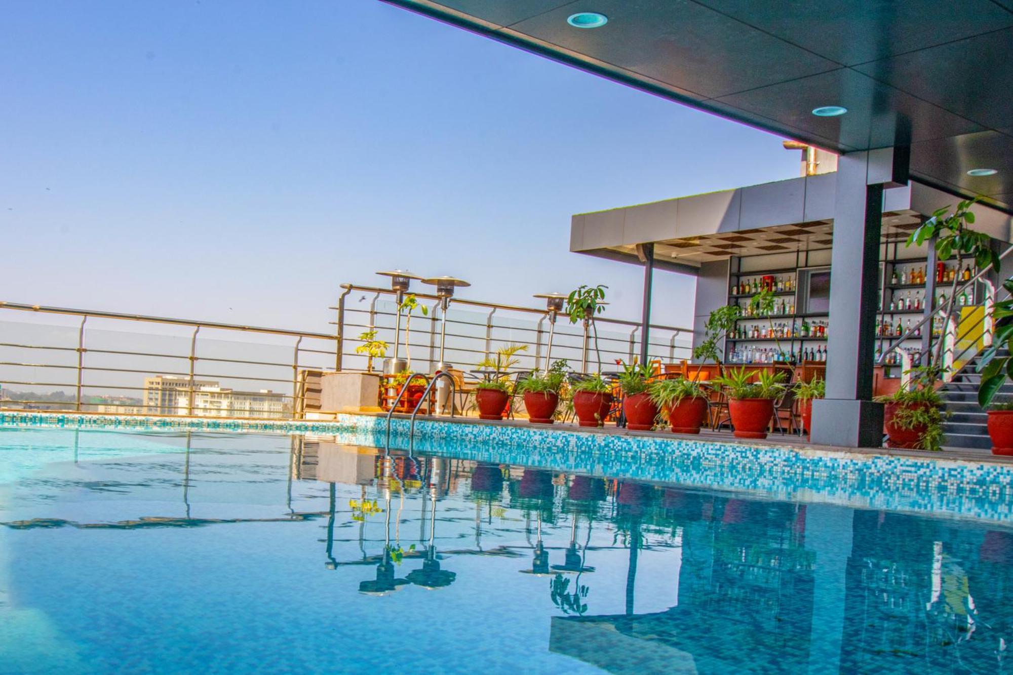 Hotel Golden Tulip Westlands 5*