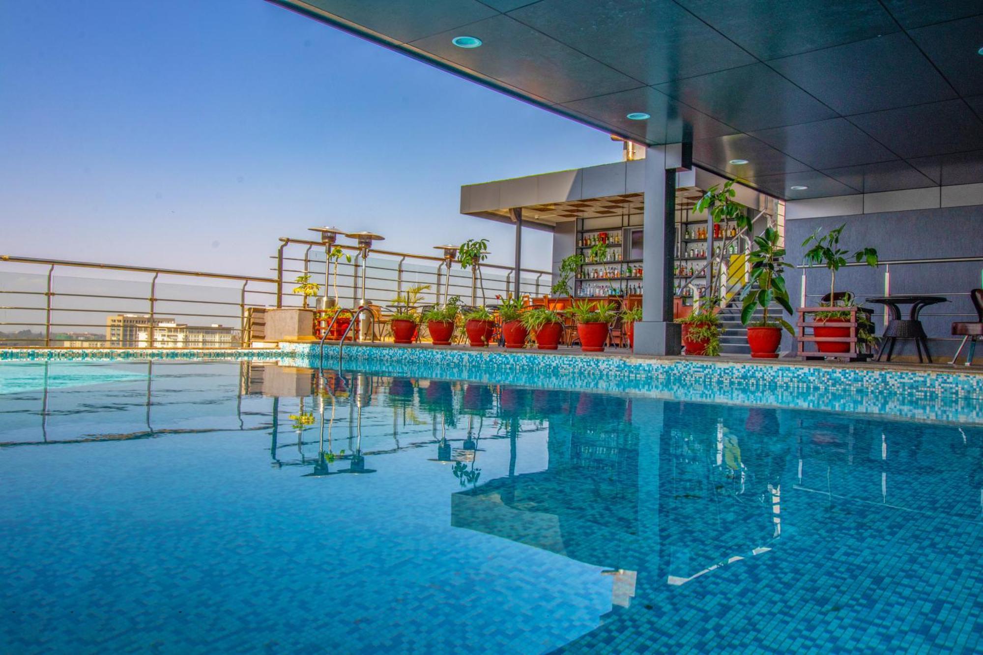 Golden Tulip Westlands Hotel 5*