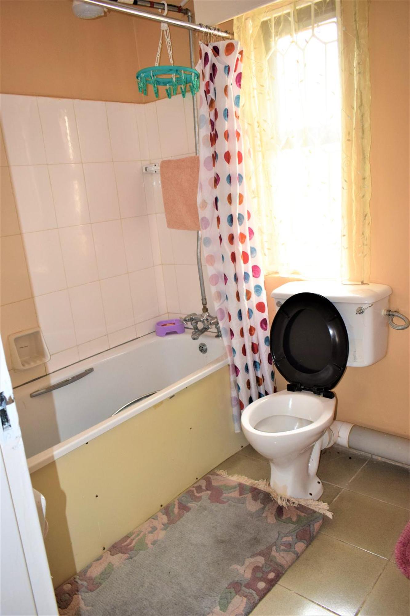 Apartment Shaba Maisonette Fully Furnished Nyayo Estate Kenya Namba Simu Sufuri Saba Sufuri Moja Moja Nne Tisa Sufuri Sufuri Saba Next To Jkia Jomo Kenyatta International Airport,next To Sgr Terminus Next To Kenya Airways Pride Centr *