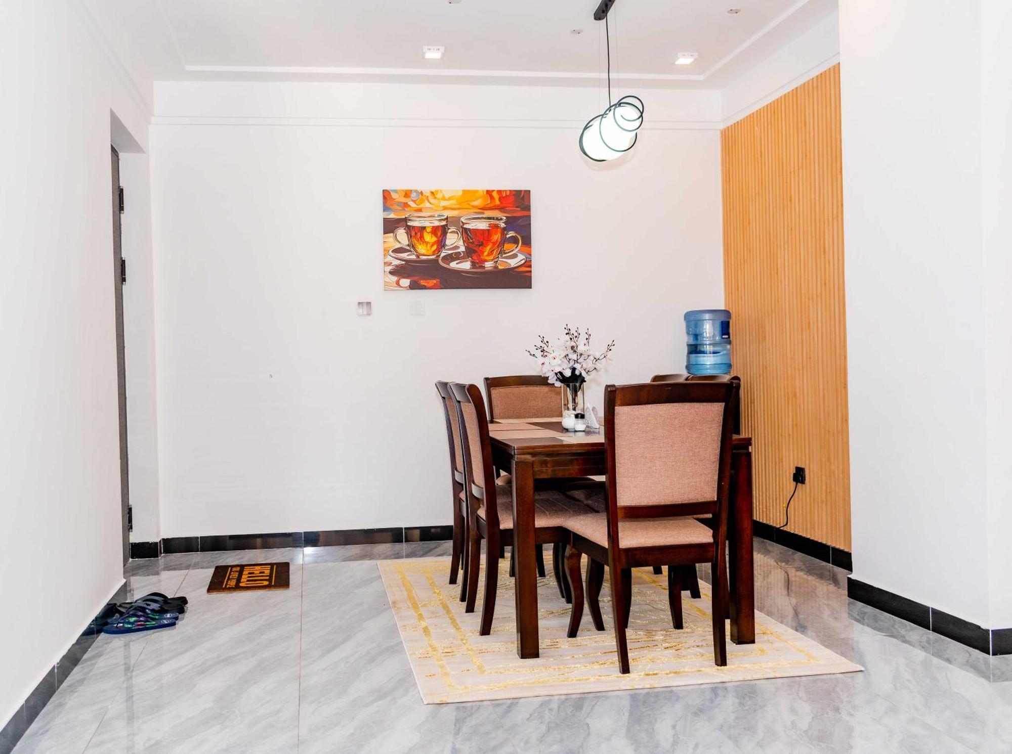 Staroot Charm 2br Yaya Center, Kilimani Nairobi