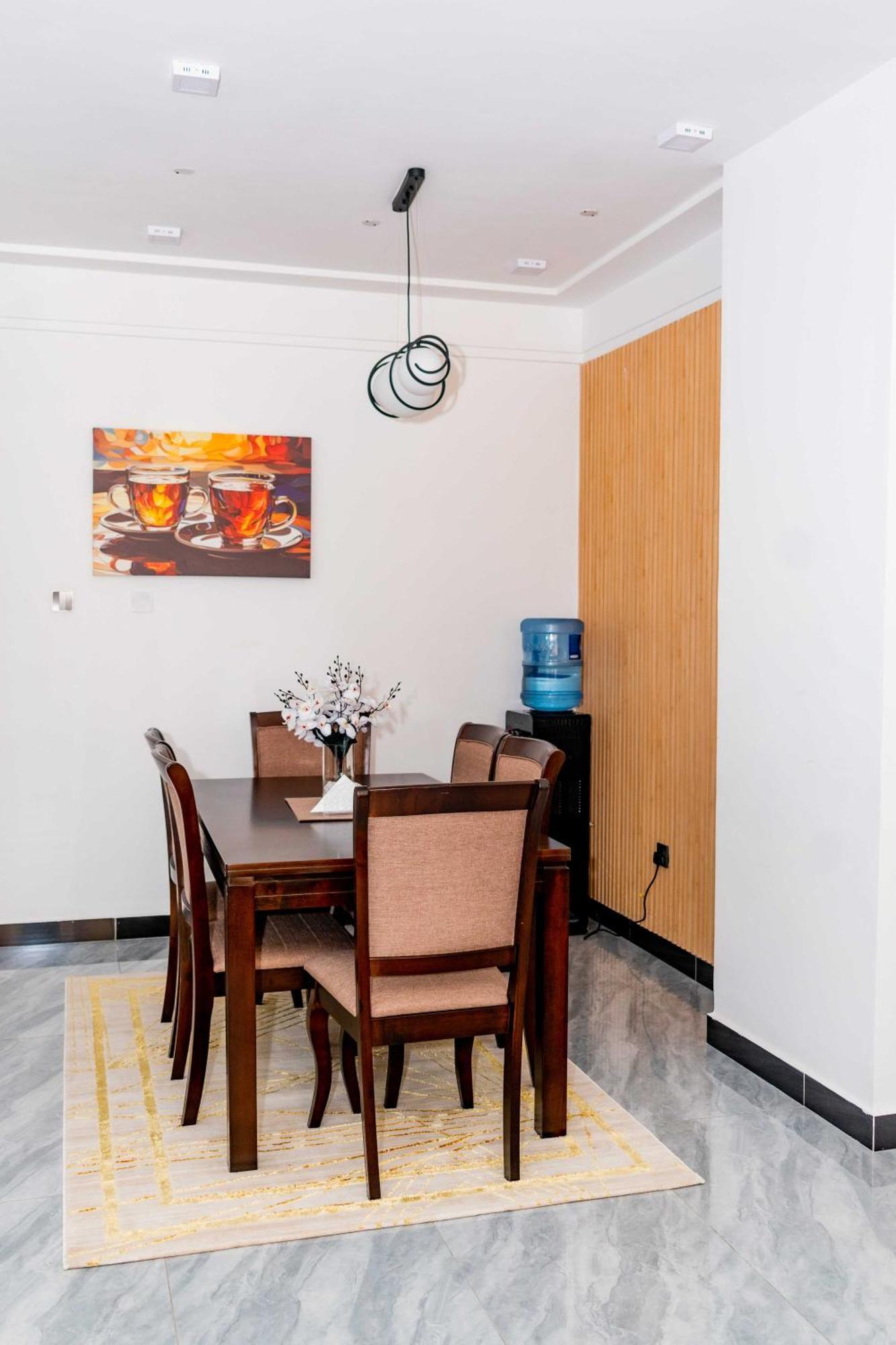 Staroot Charm 2br Yaya Center, Kilimani Apartment