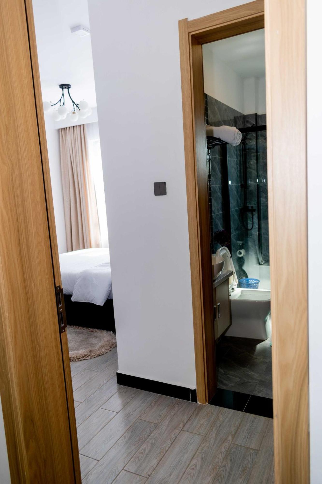 Staroot Charm 2br Yaya Center, Kilimani * Nairobi