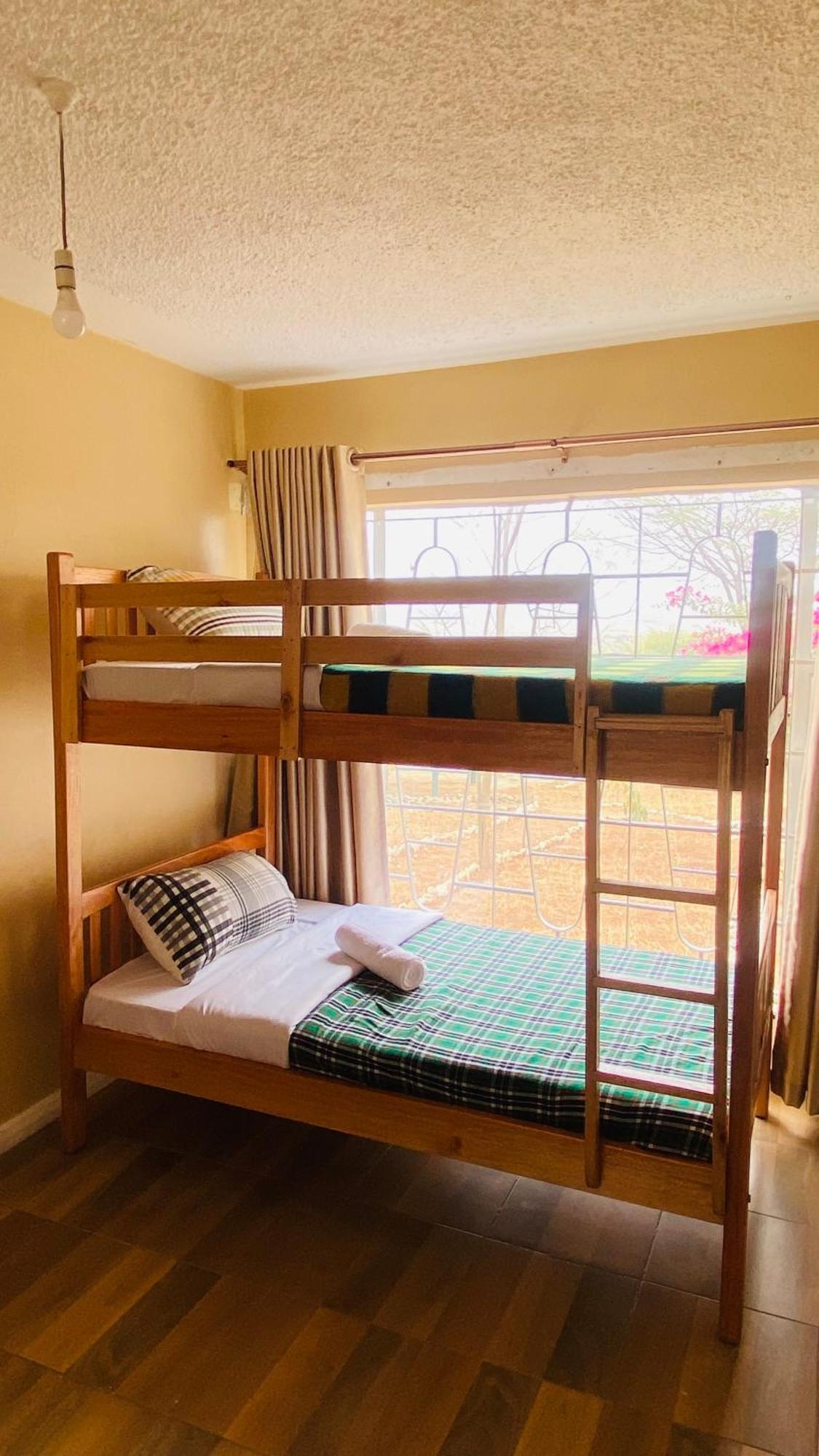 Hostel Rhino Point Backpackers *