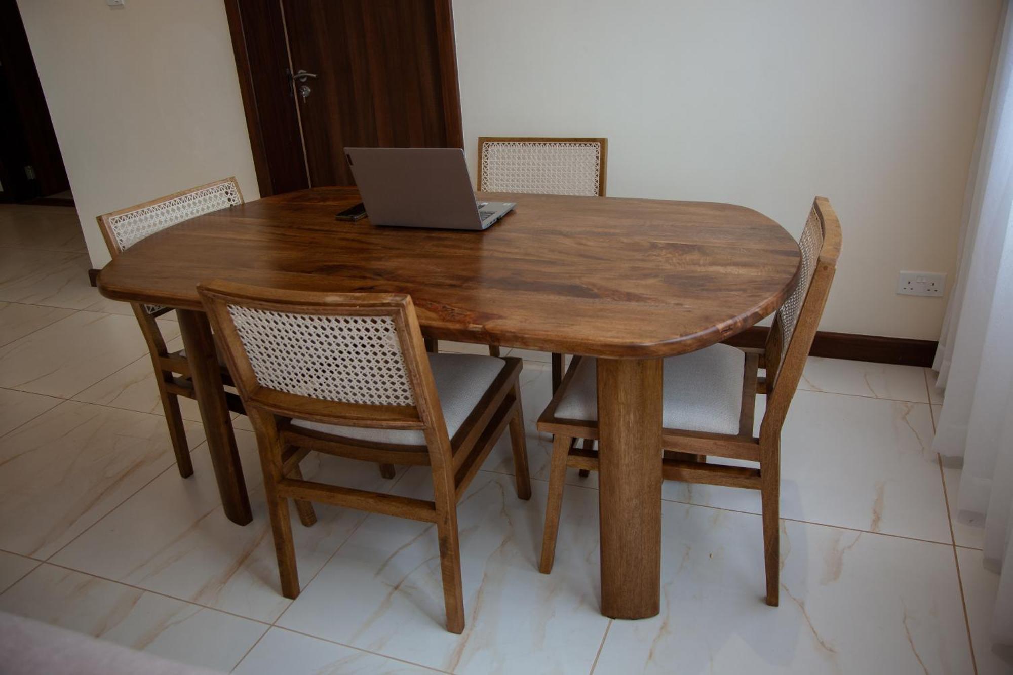 Shared In Three Bedrooms, Private Bathroom, Gym, Office Area, Kitchen, Wonderiss Westland Living Apartment Nairobi
