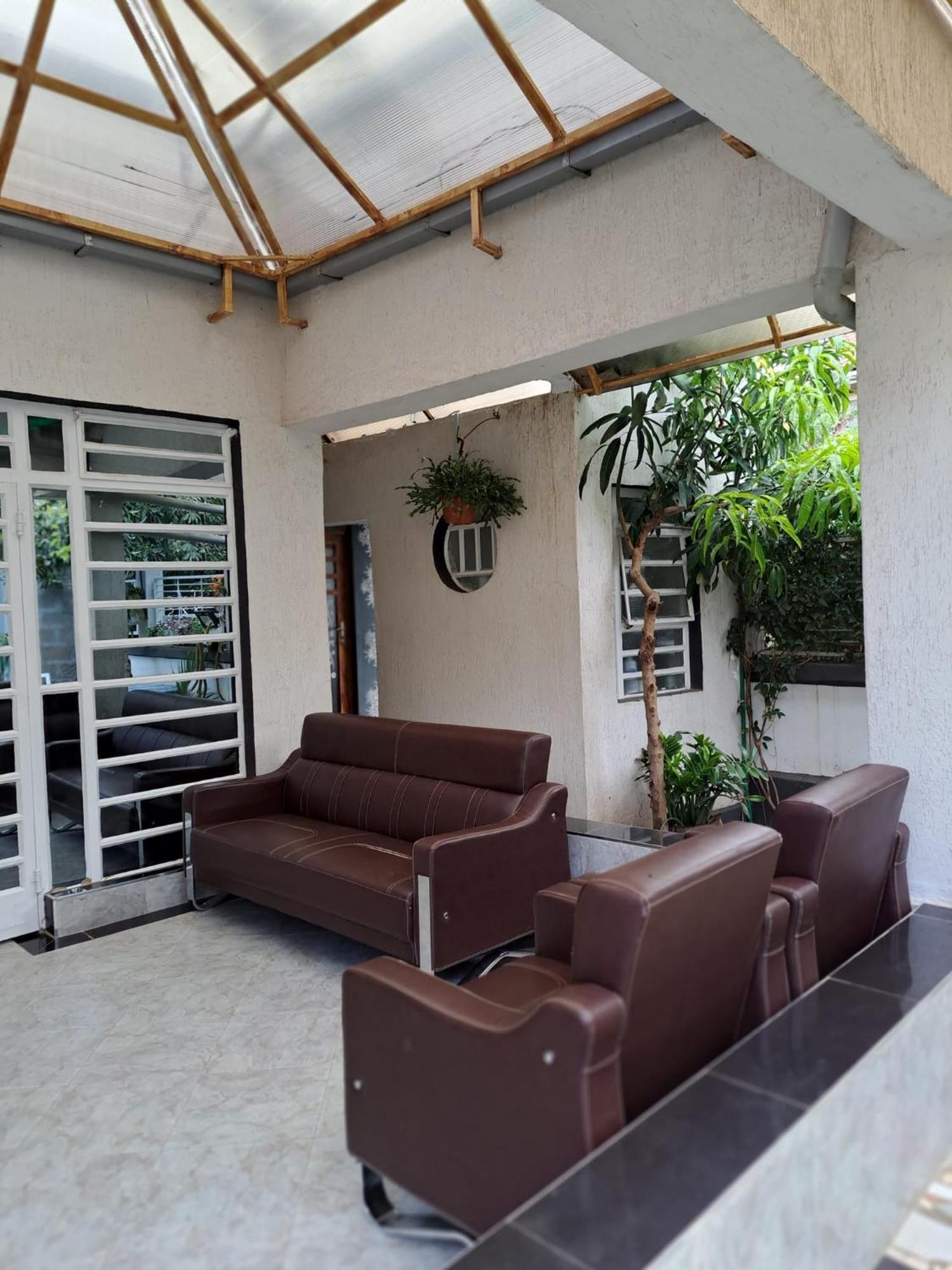 Lux Utawala Family House Nairobi