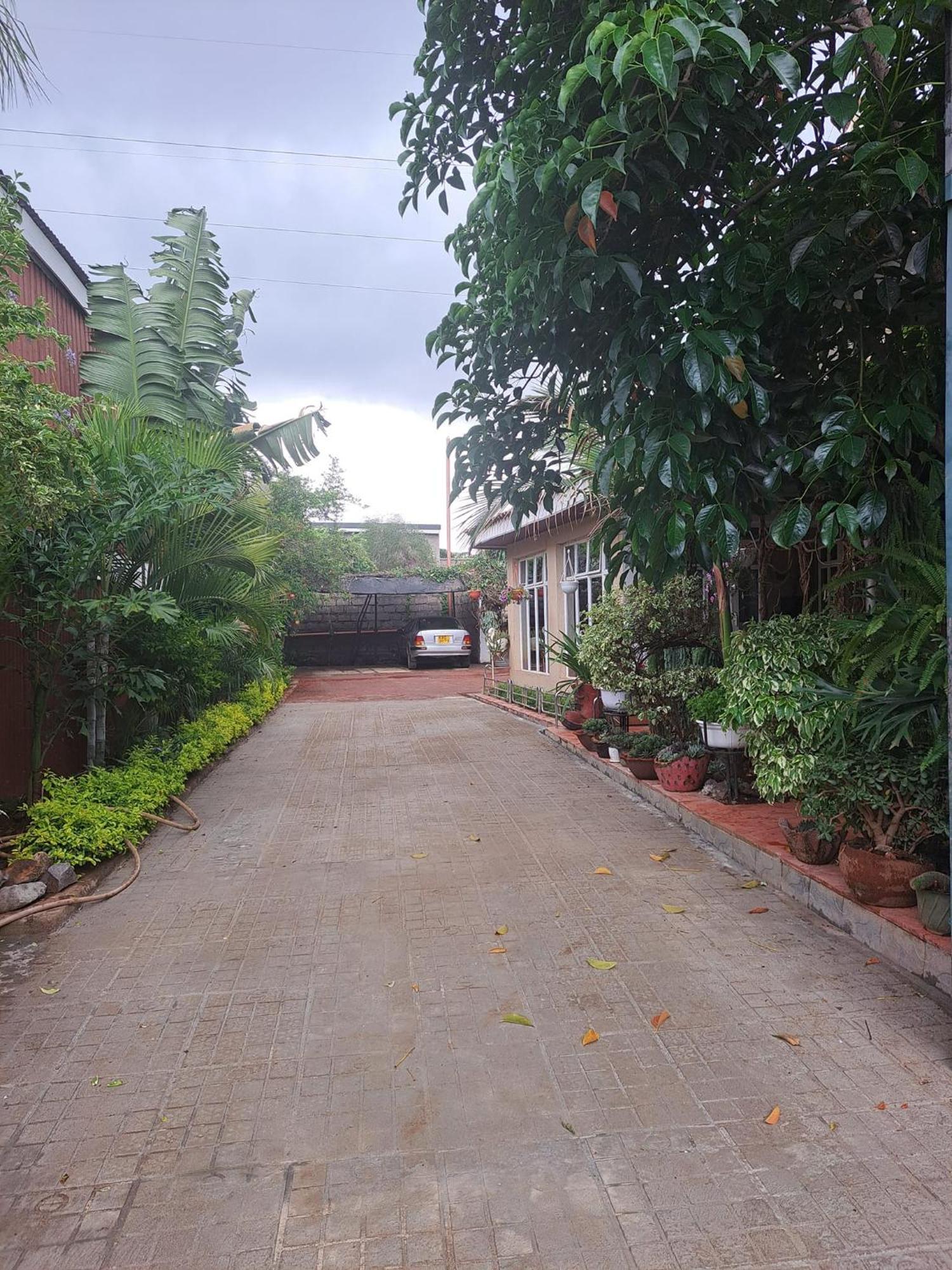 Holiday home Lux Utawala Family House *