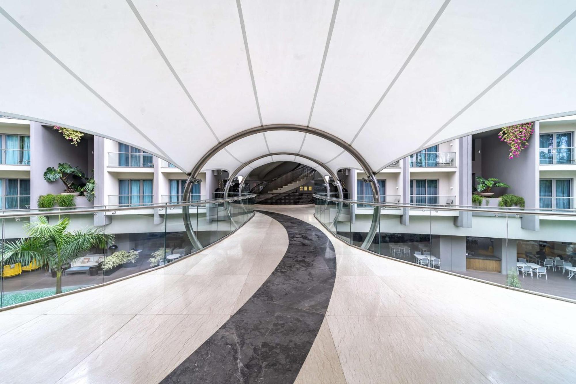 Radisson Blu & Arboretum Nairobi