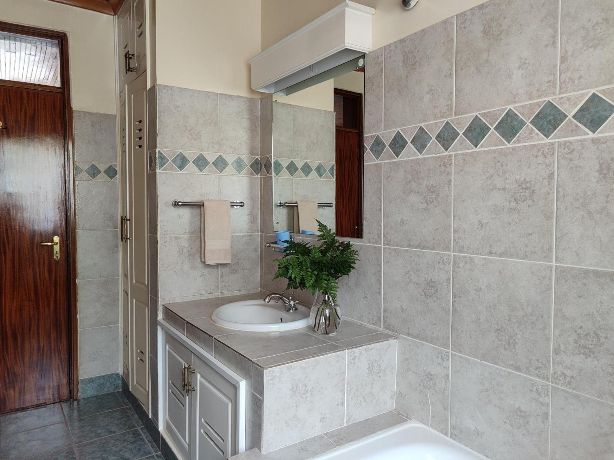 Apartment Lantana Gardens B2 & B8 *
