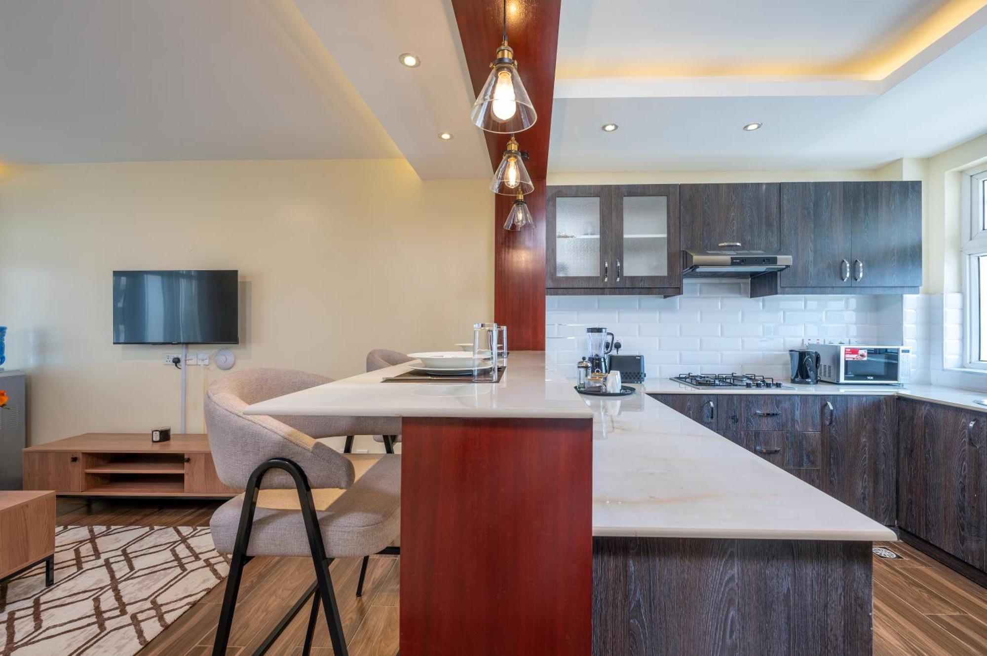 Roma Court Serviced Apartment *