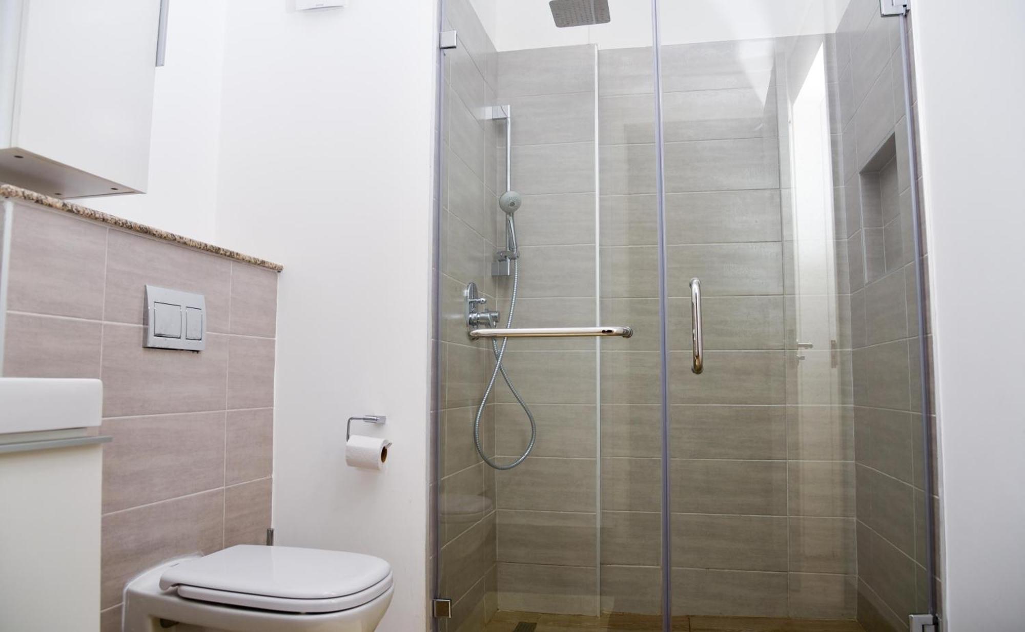Lux Nova Westlands * Nairobi