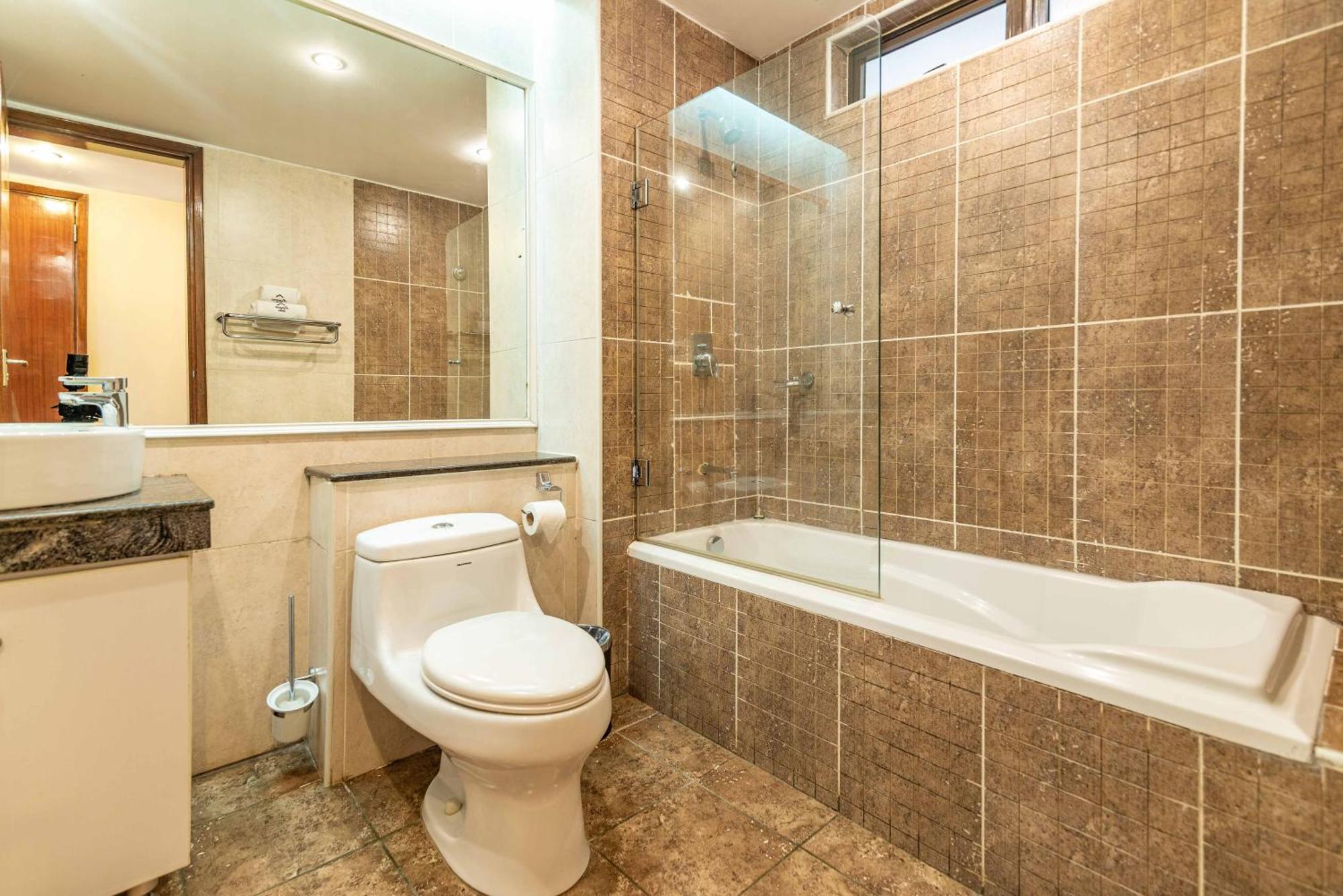 Lenana Aparthotel 3*