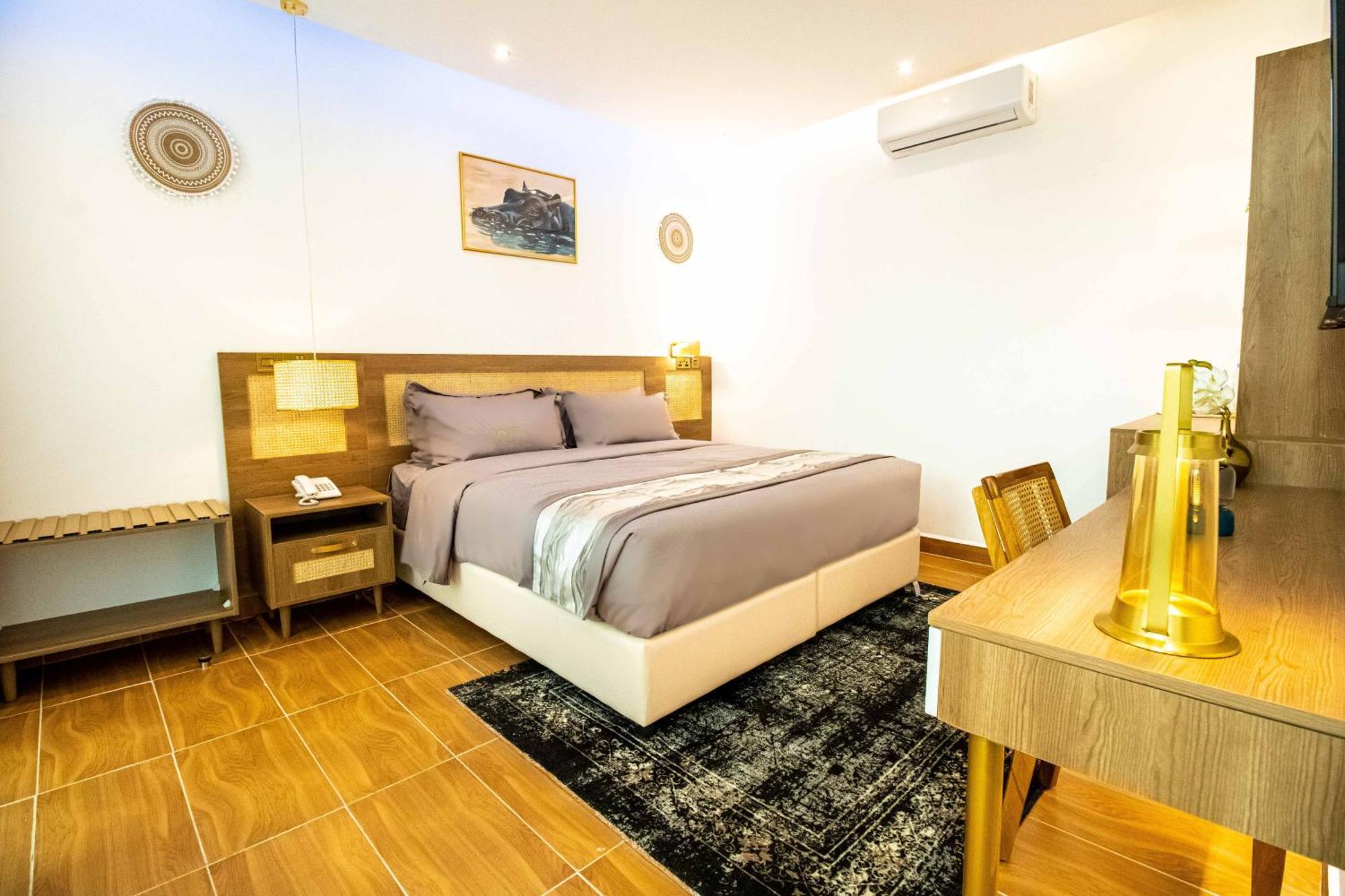Gigiri Lion 5* Nairobi