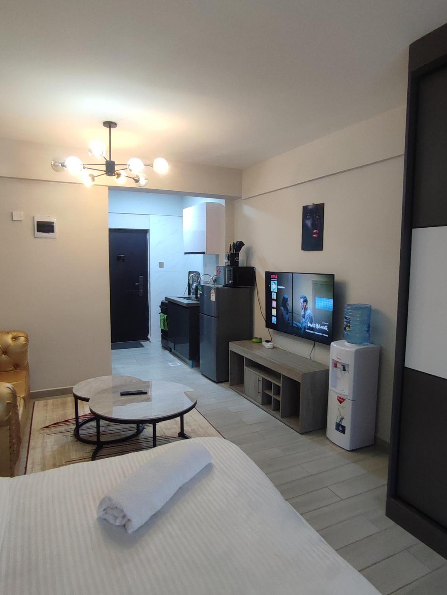 Super Kileleshwa With Gym,balcony & Netflix Apartment