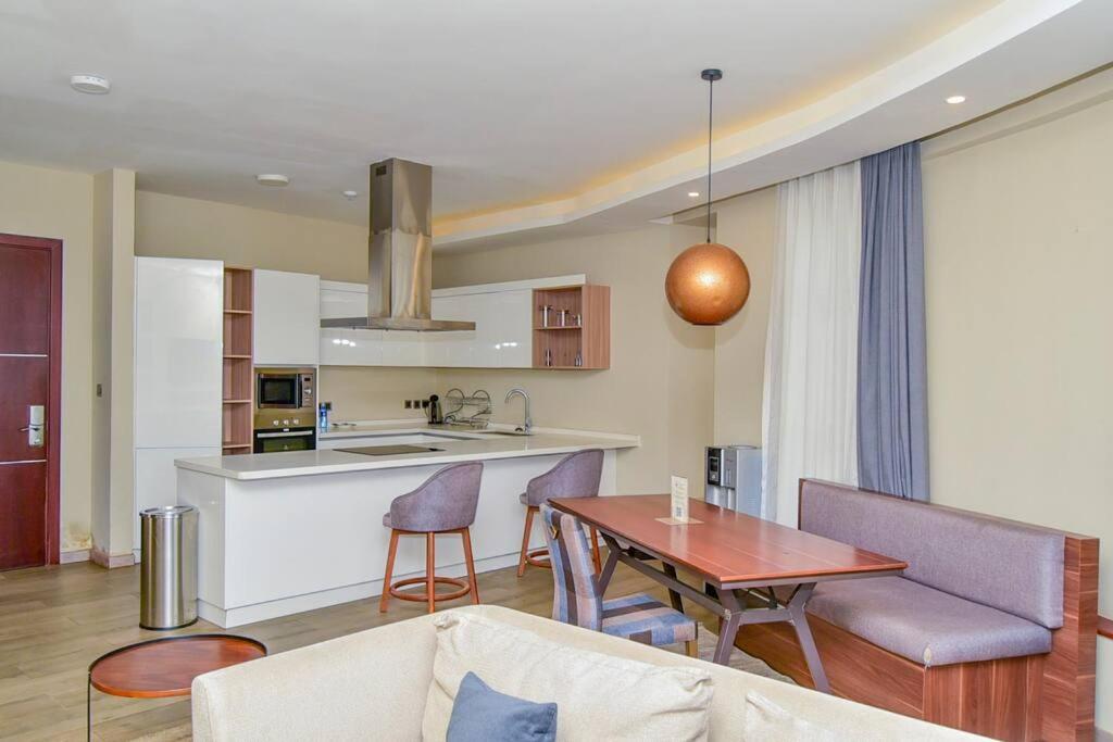 Zuri Apartment