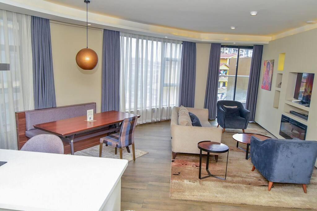 Zuri Apartment *