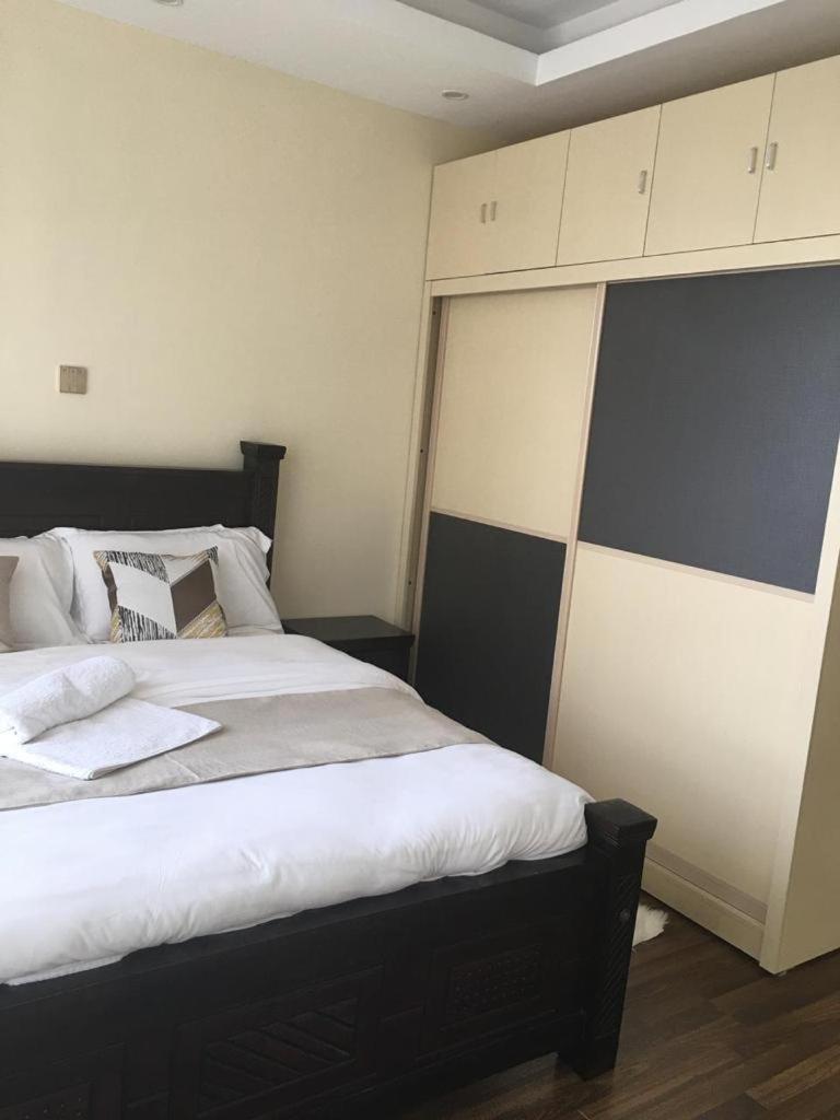 Lux Silver Habor Kilimani Nairobi