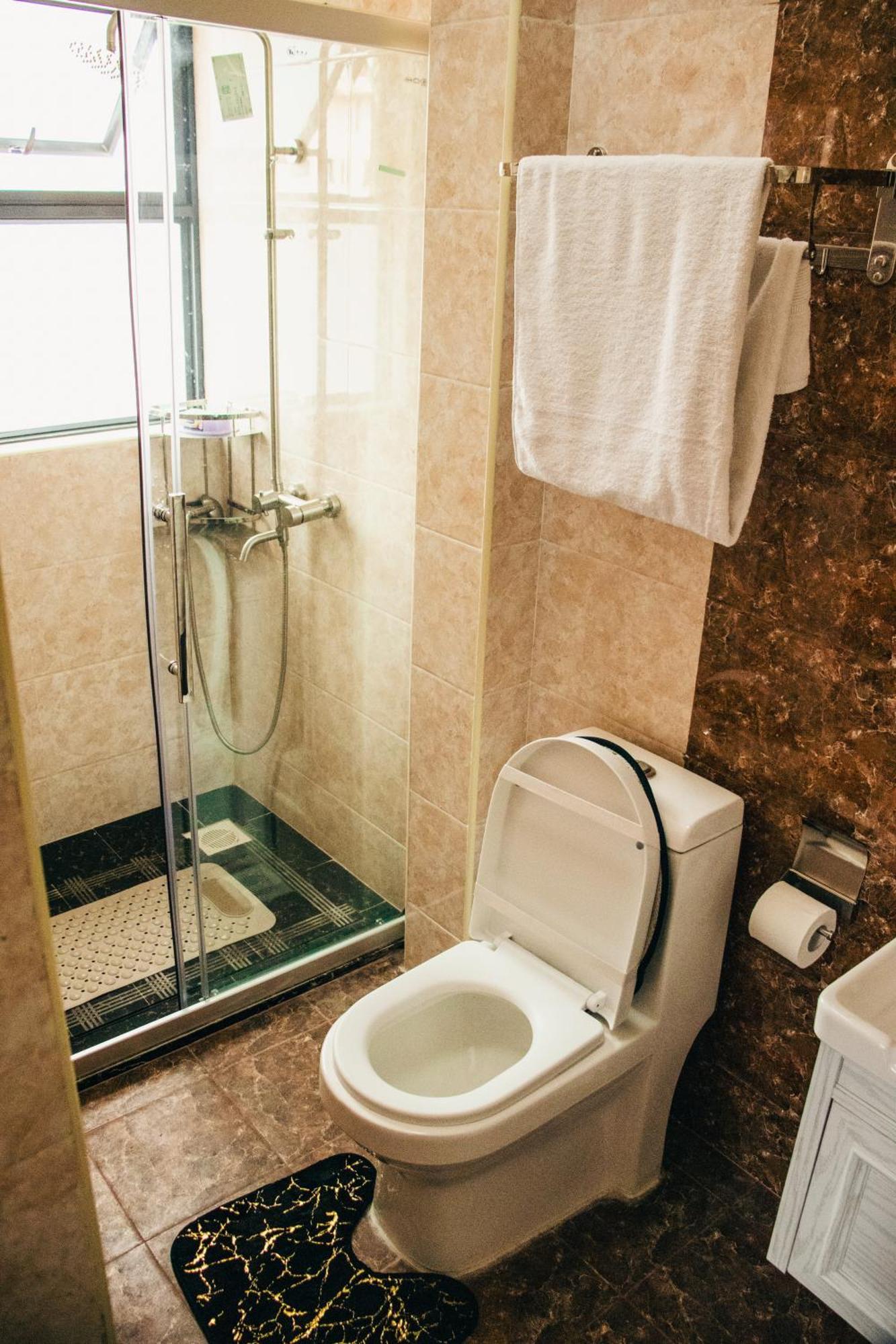 Furnished 2 Bedroom In Kilimani Apartment *