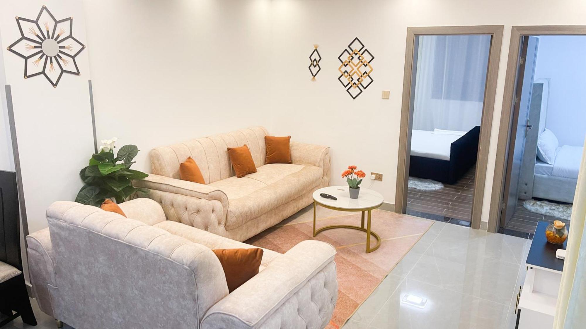 Bed & Breakfast Luxe 2br With Breathtaking Views Of In Valley Heights *