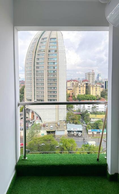 1 Bedroom Kilimani With Skyline Views Apartment *