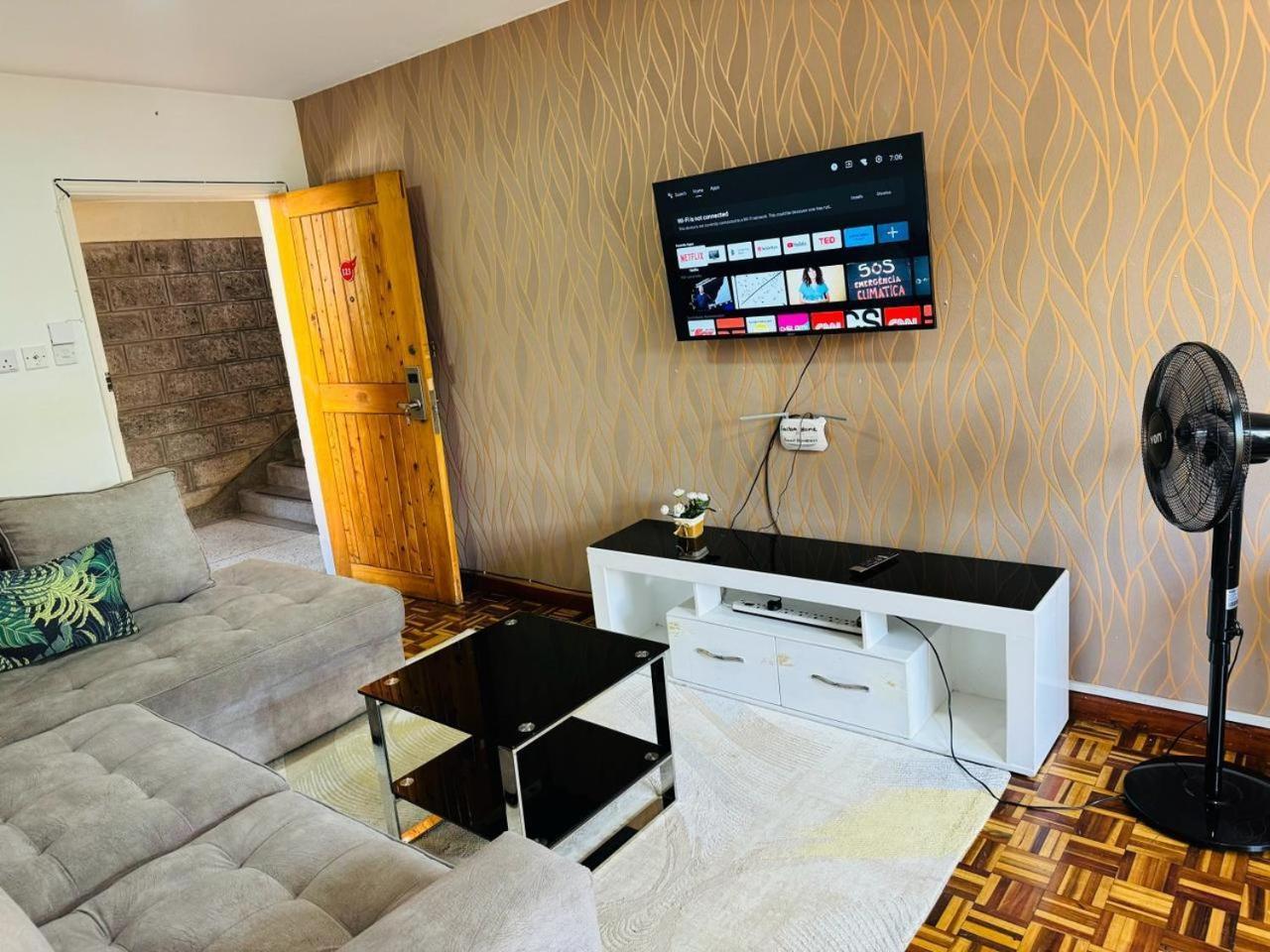 Lovely 1 Bedroom Brickwood *