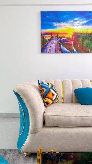 1 Bedroom Kilimani With Skyline Views *