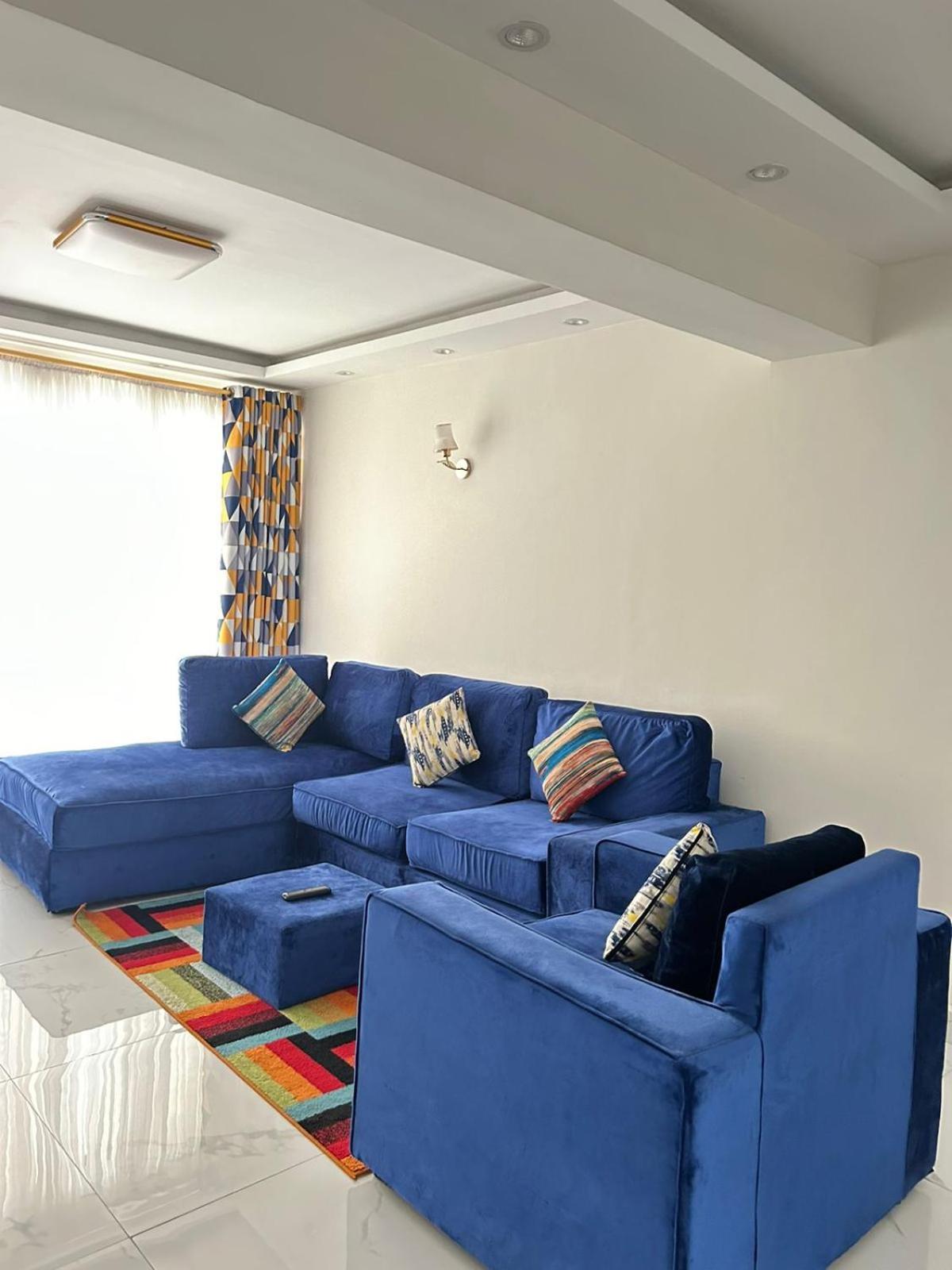 Serviced At Sandalwood Apartment *