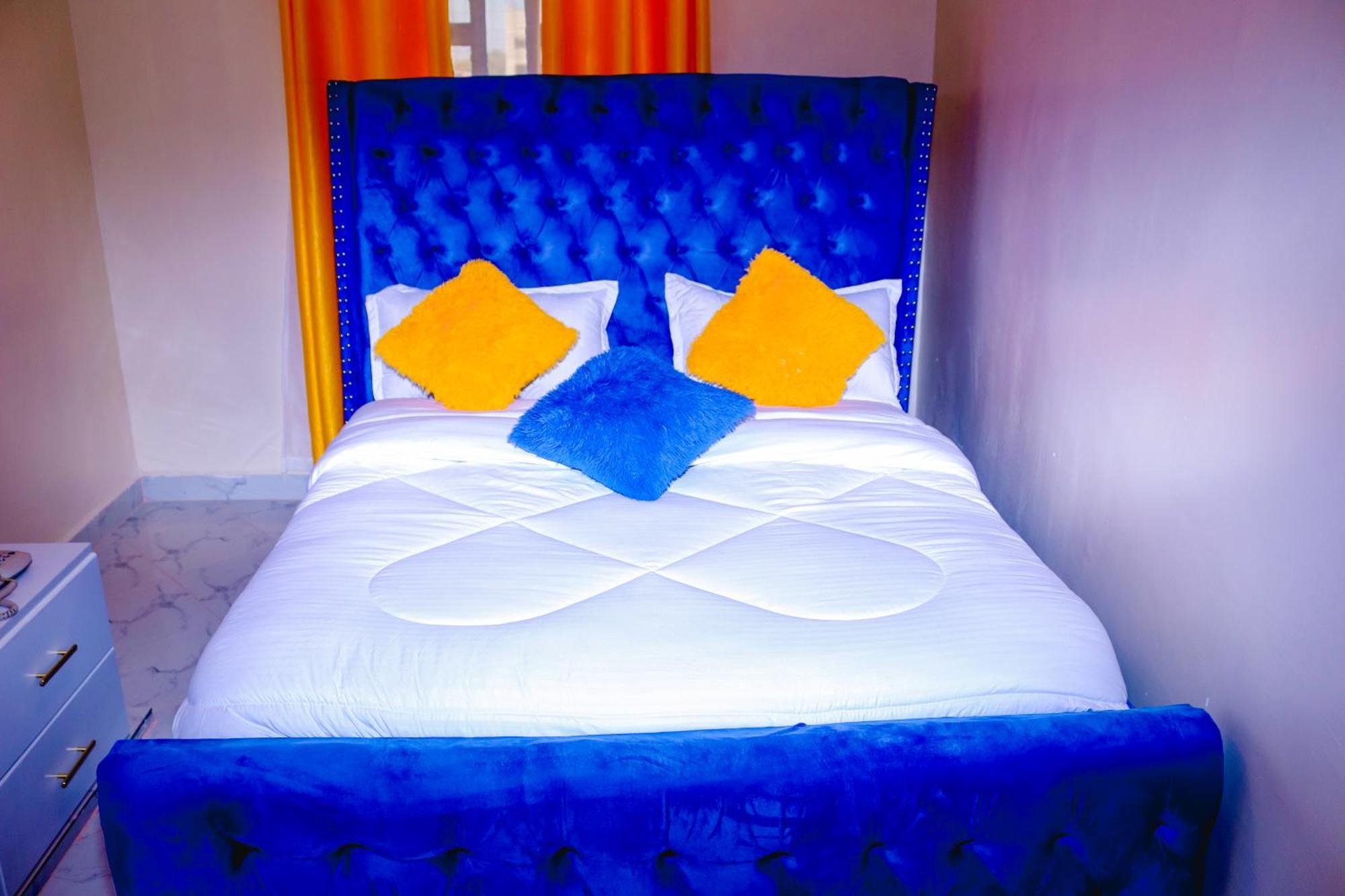 Royal Swag - Bundiezo Homes Kenya Guest house