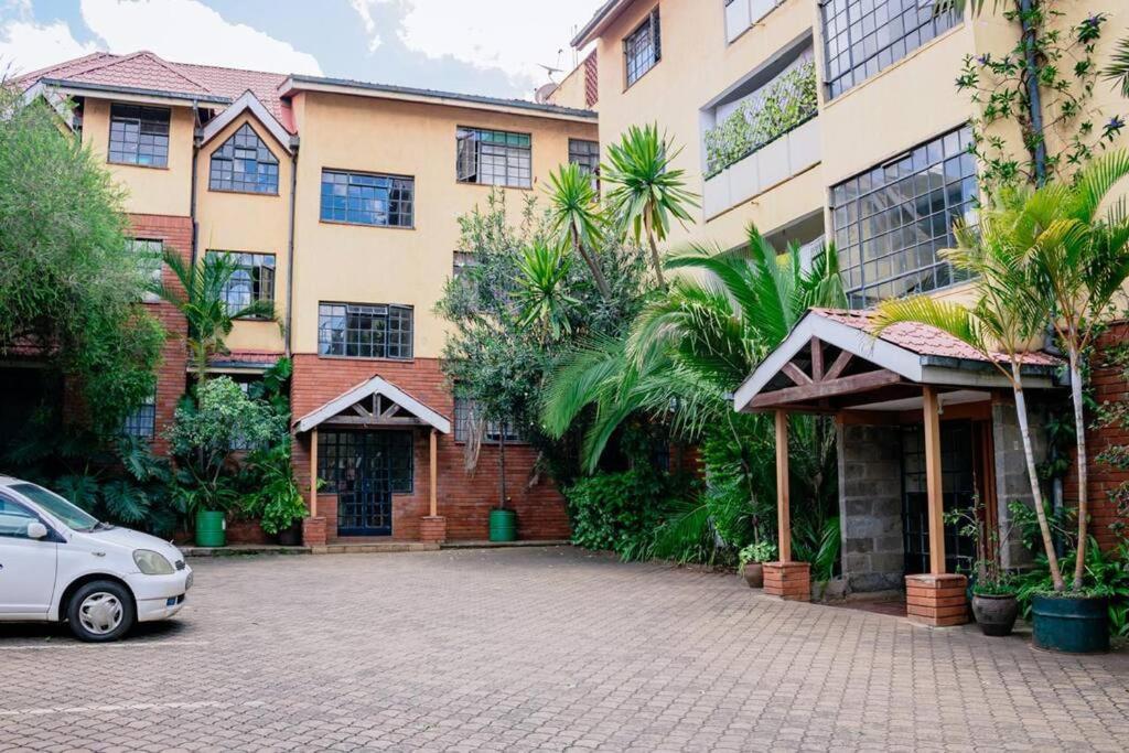 Cozy Feels In Westlands *