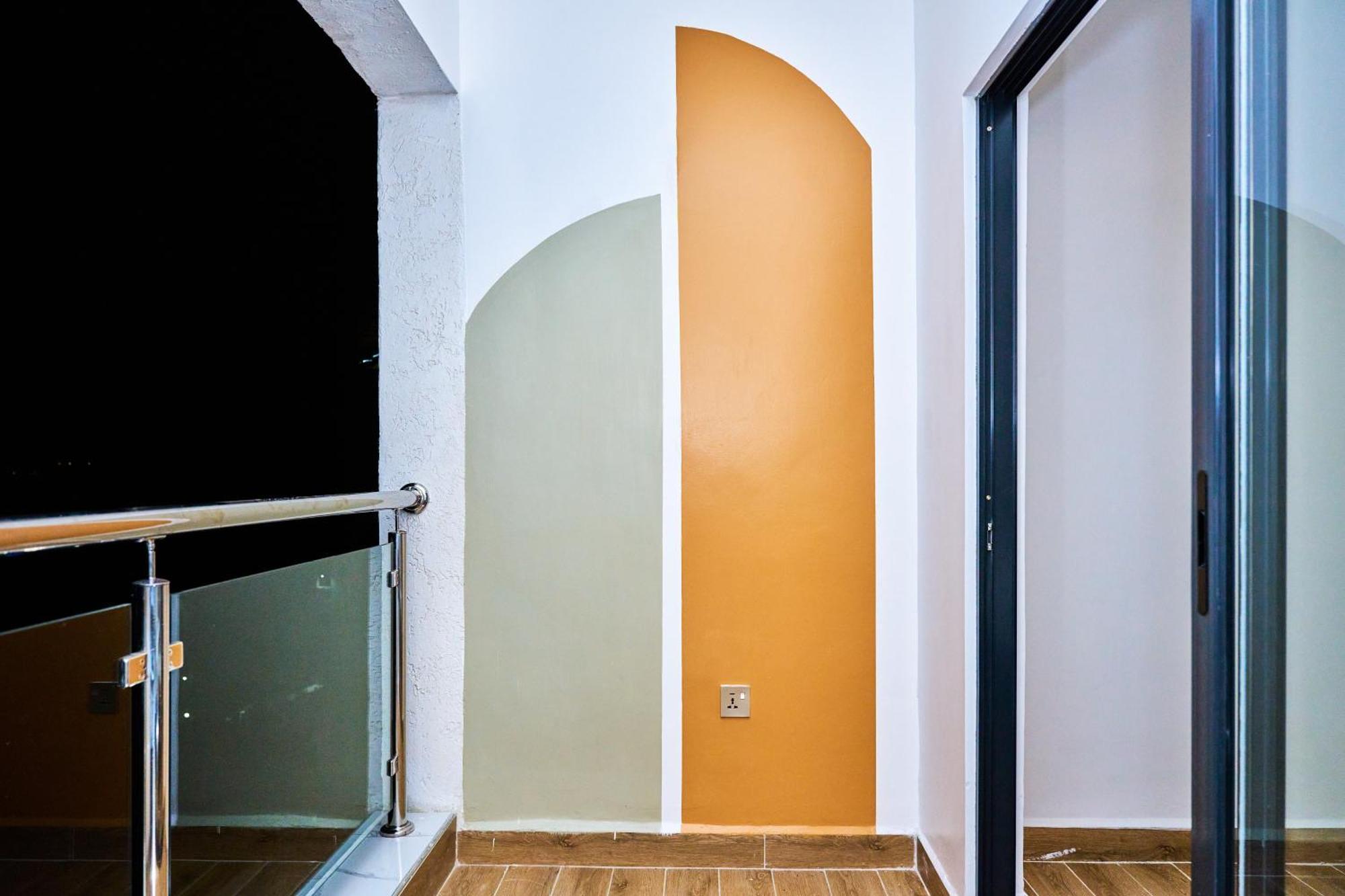 Reny Lux Nairobi